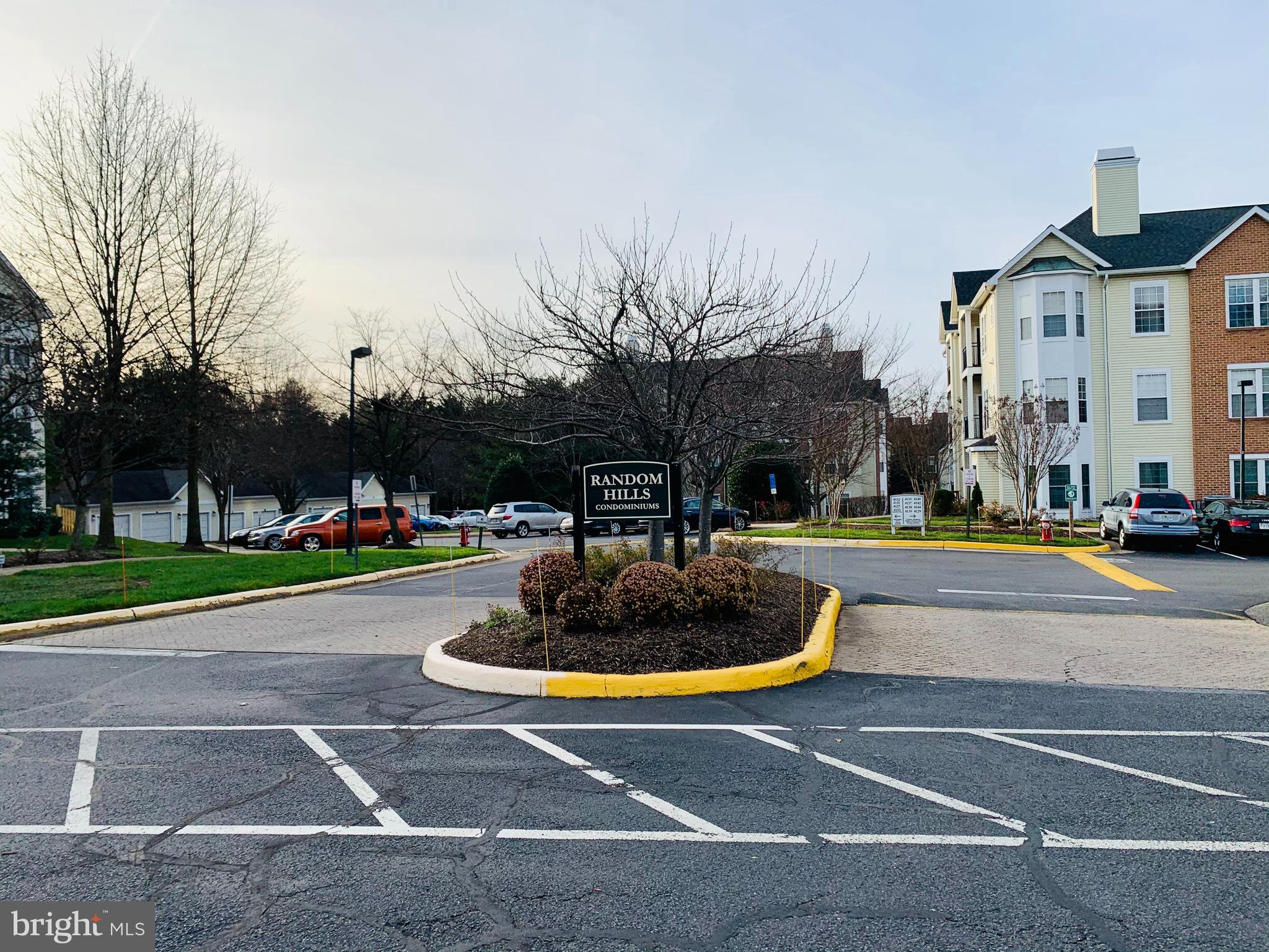 RANDOM HILLS - Residential Lease