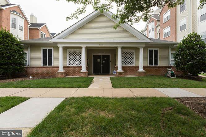 RANDOM HILLS - Residential Lease