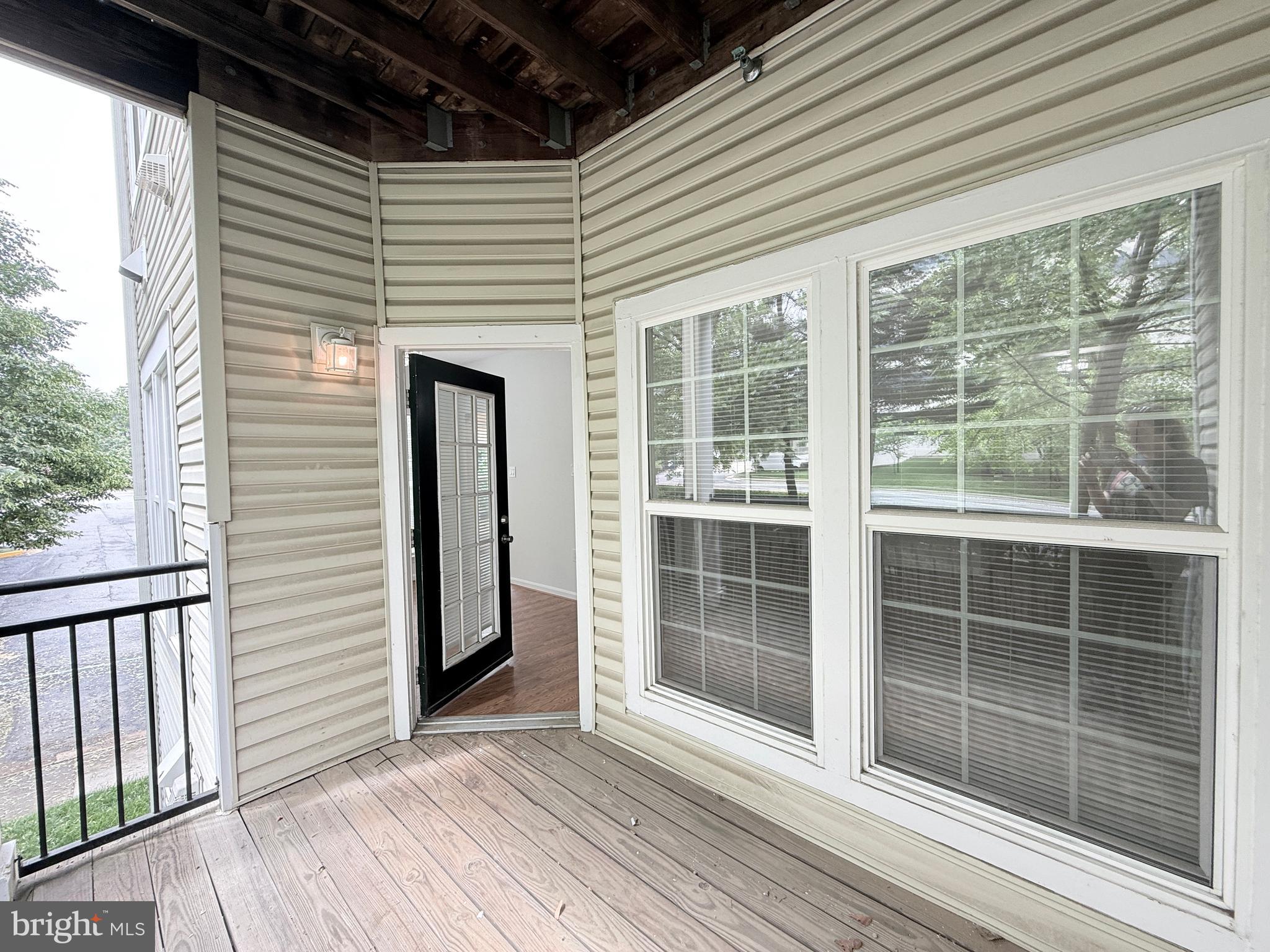 RANDOM HILLS - Residential Lease