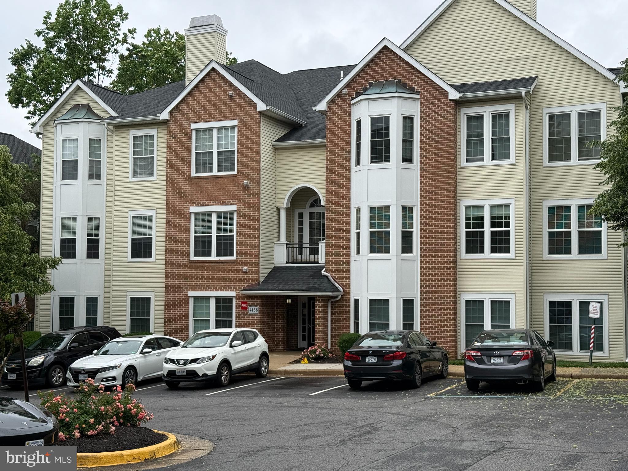 RANDOM HILLS - Residential Lease