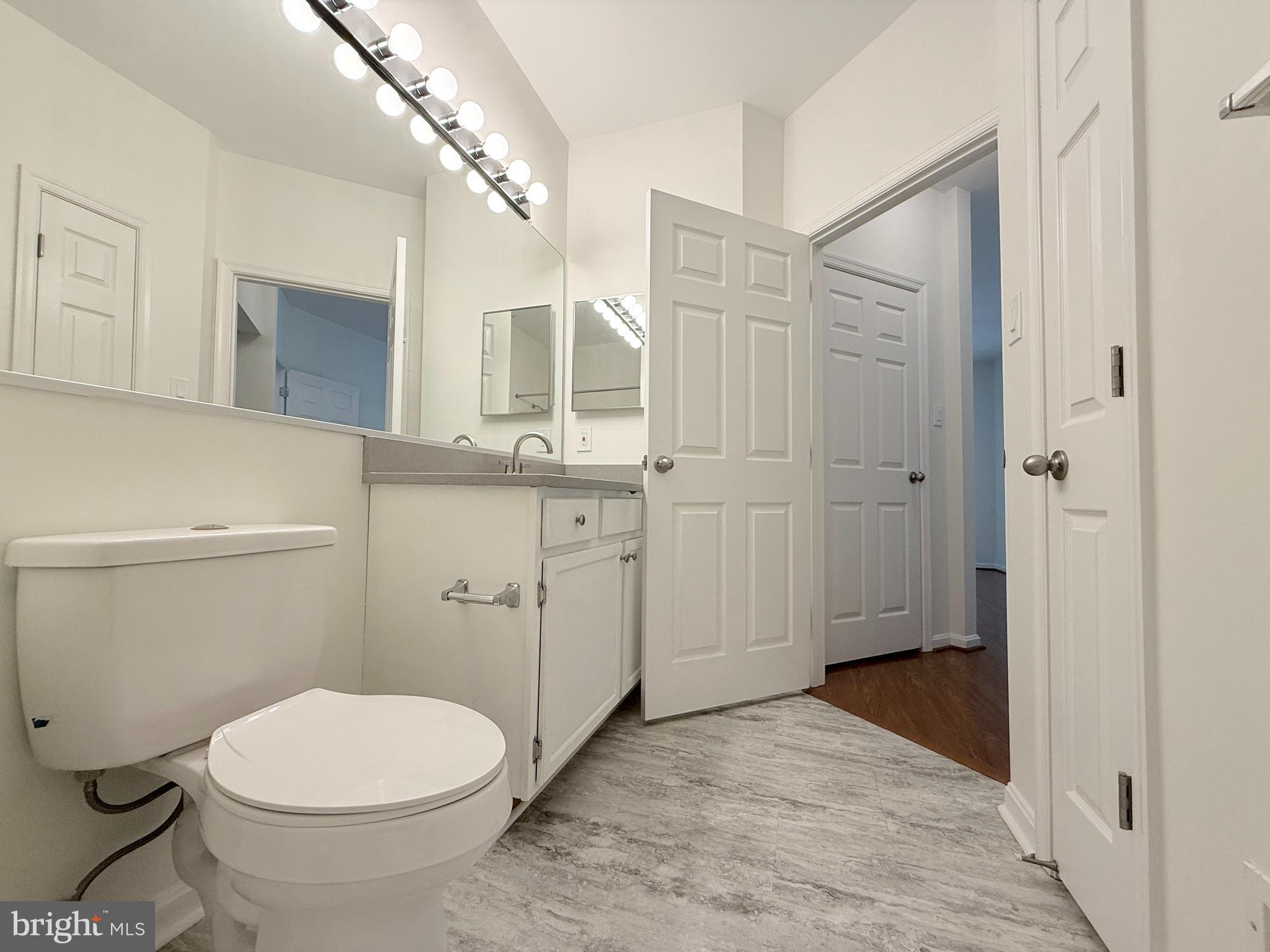 RANDOM HILLS - Residential Lease