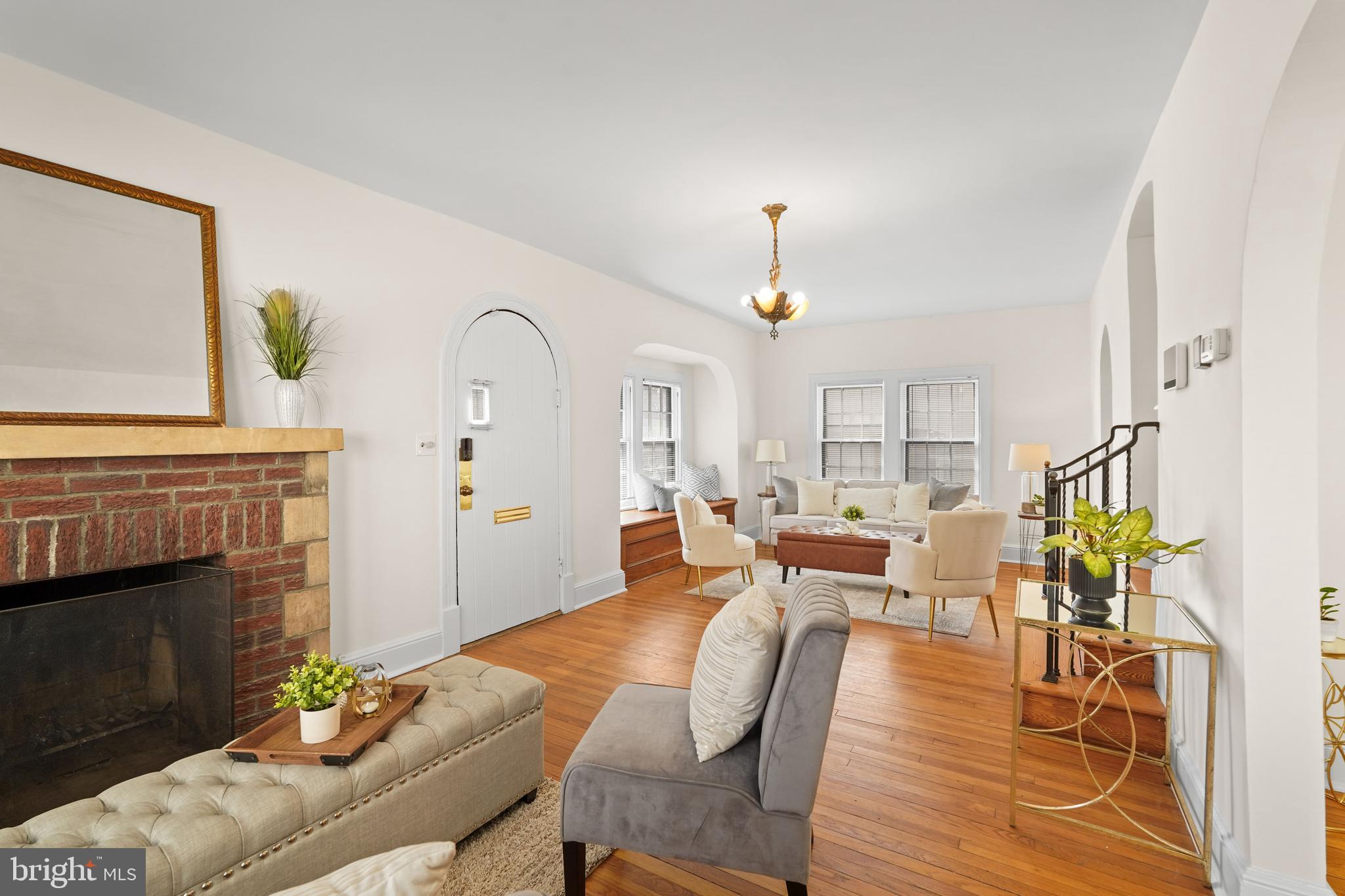 1226 QUINCY STREET NE