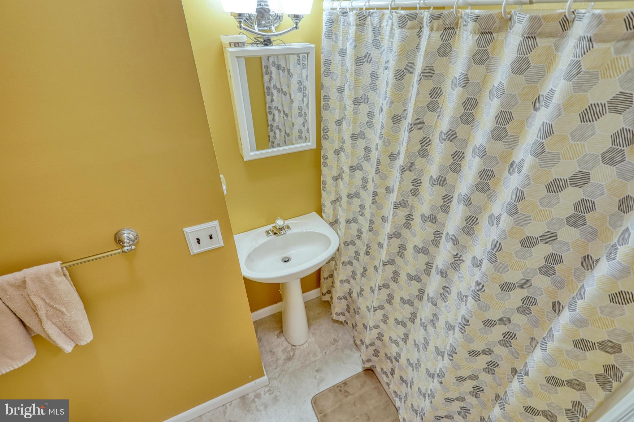 GLEN ROCK BORO - Residential Income