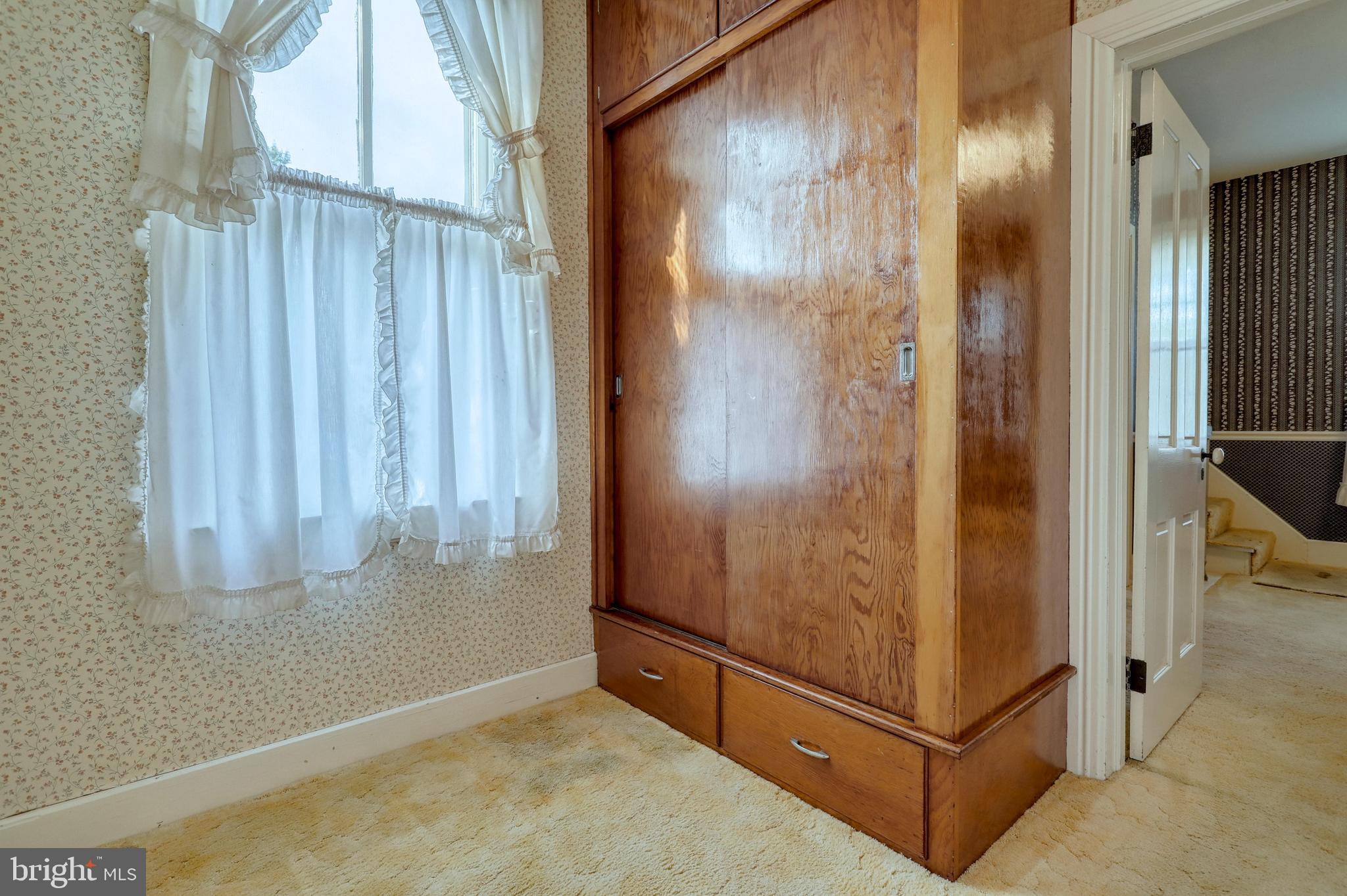 GLEN ROCK BORO - Residential Income