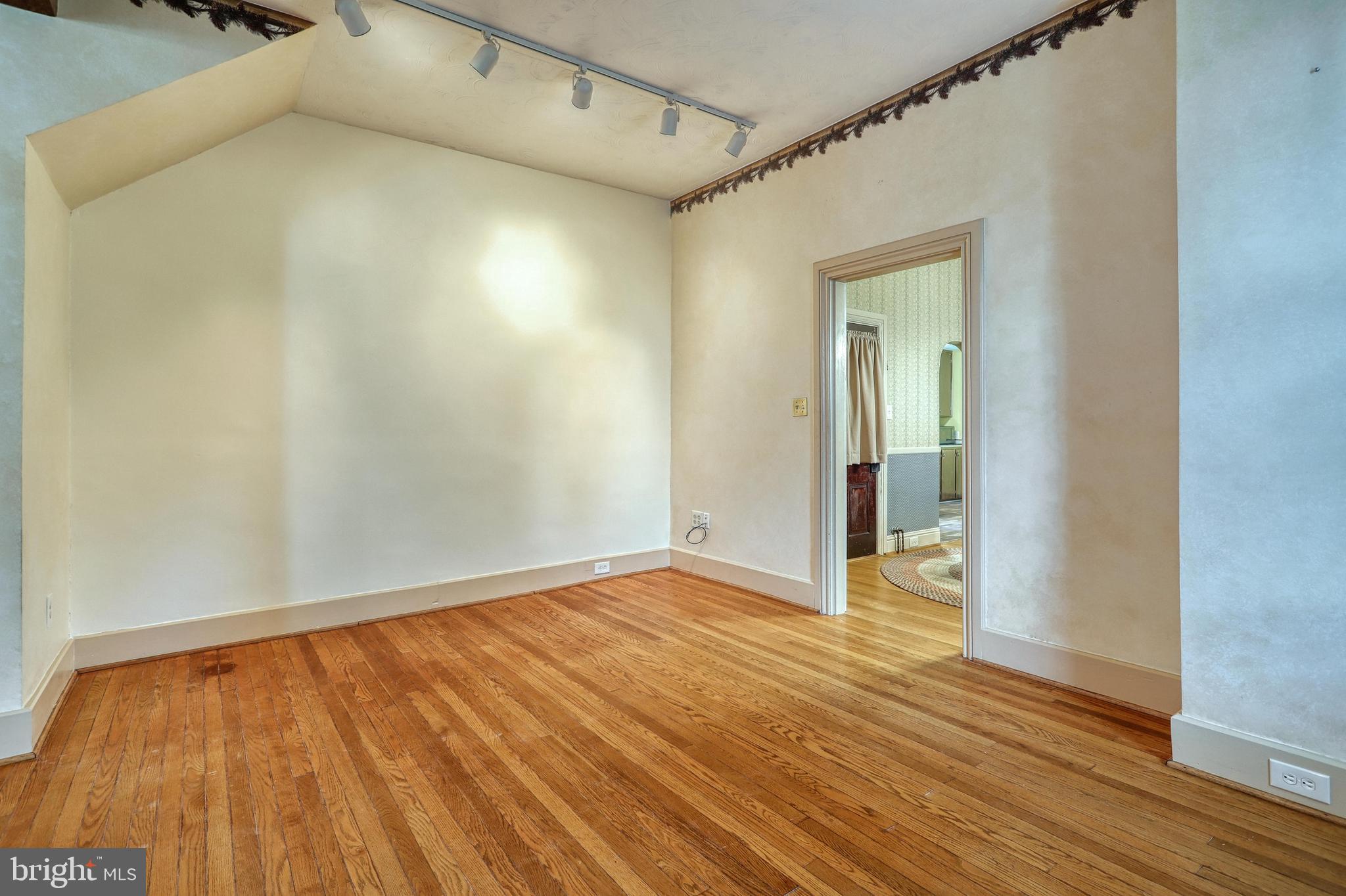 GLEN ROCK BORO - Residential Income