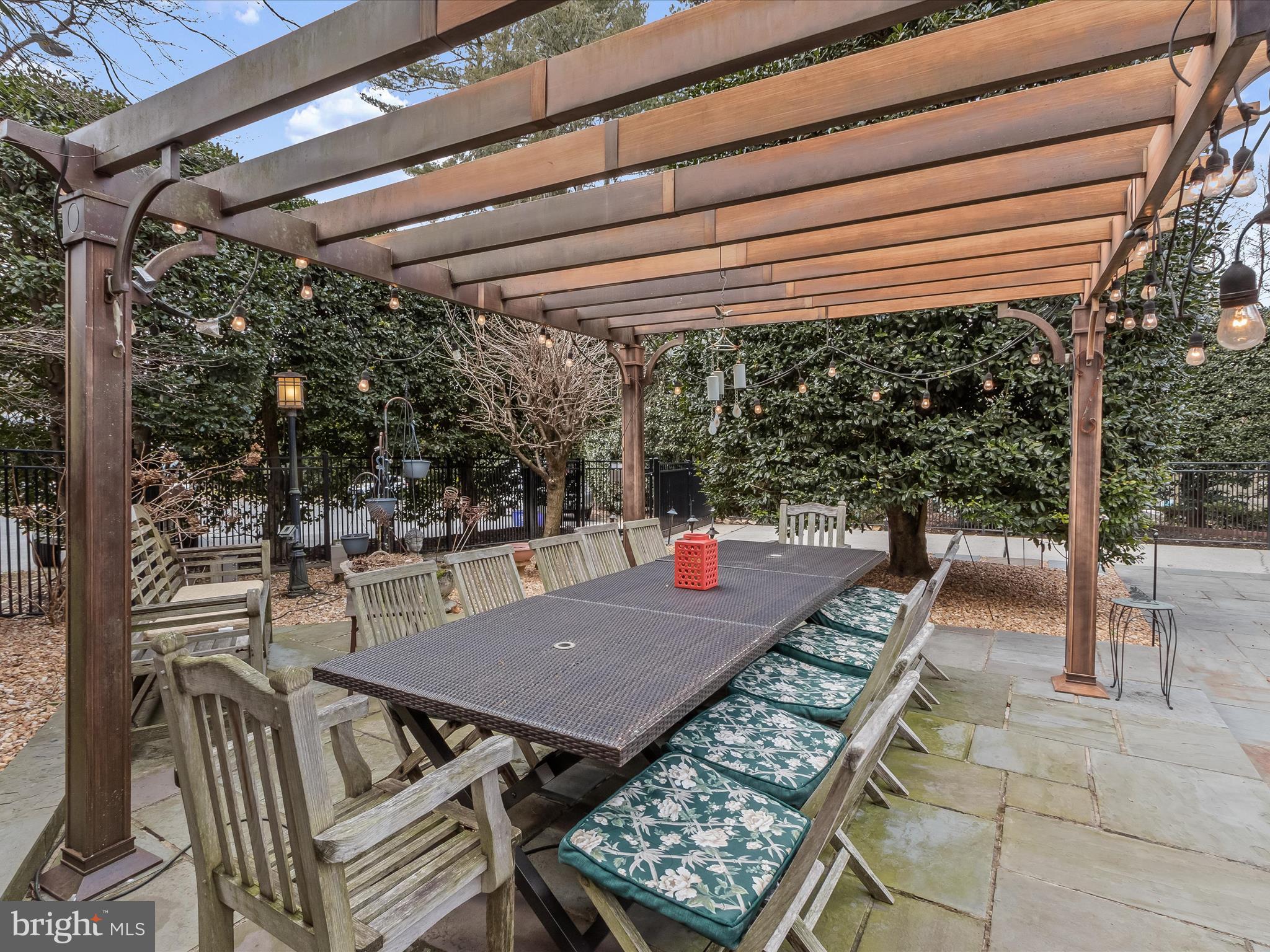 SPRINGHILL - Residential