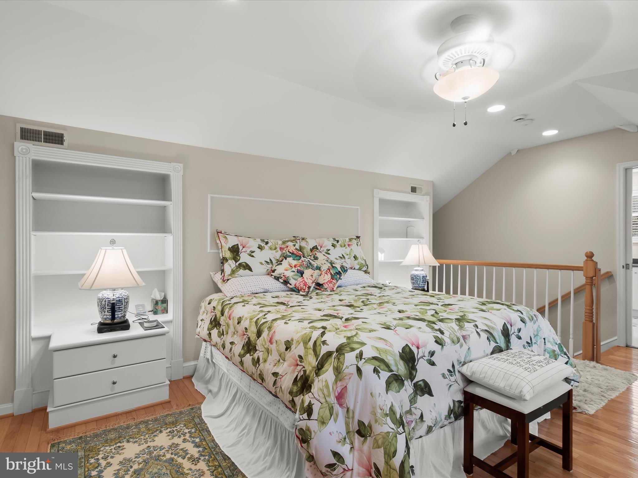 SPRINGHILL - Residential