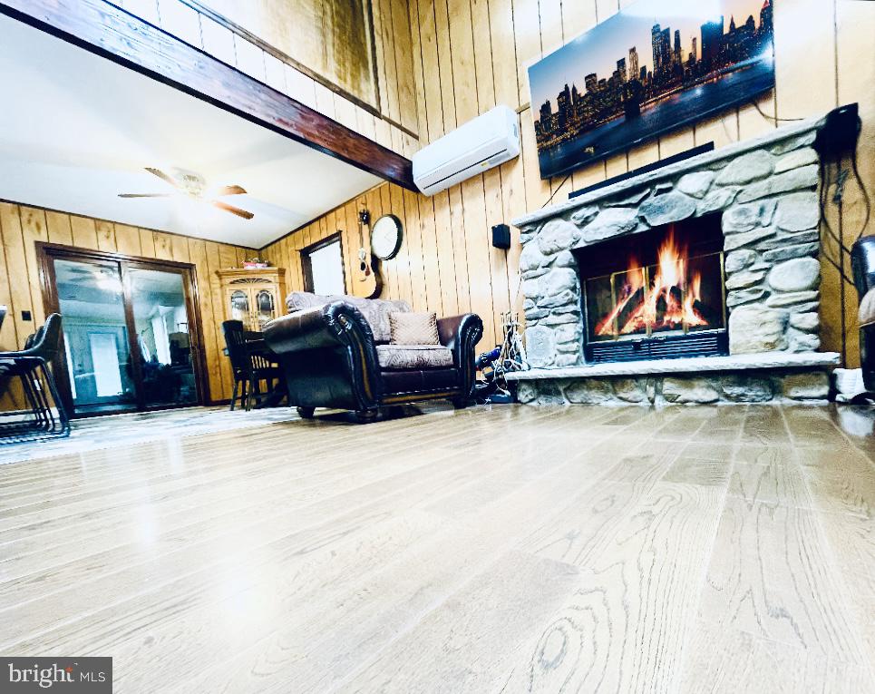 72 EAST CREEKVIEW DR