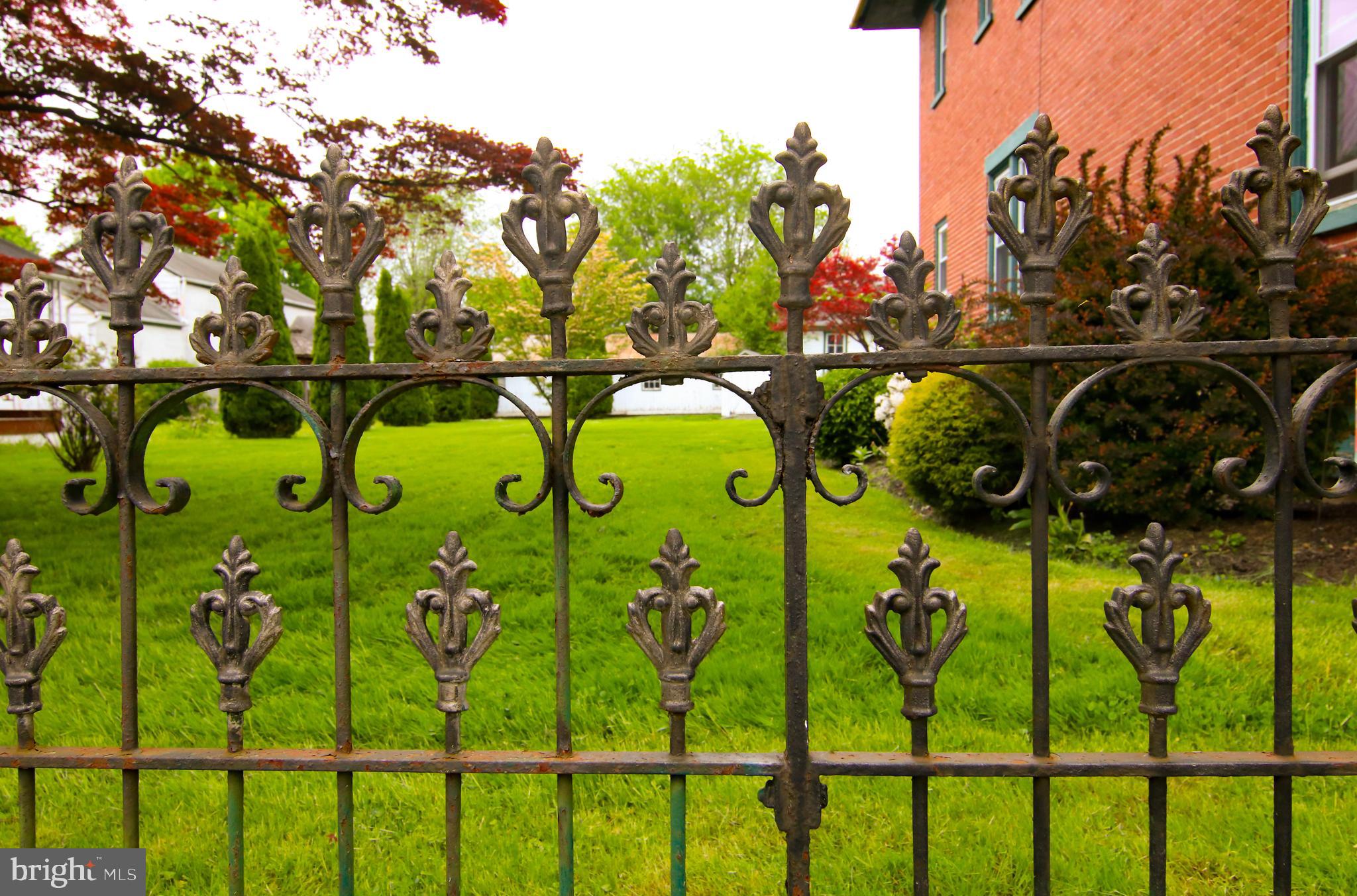 BOYERTOWN - Residential