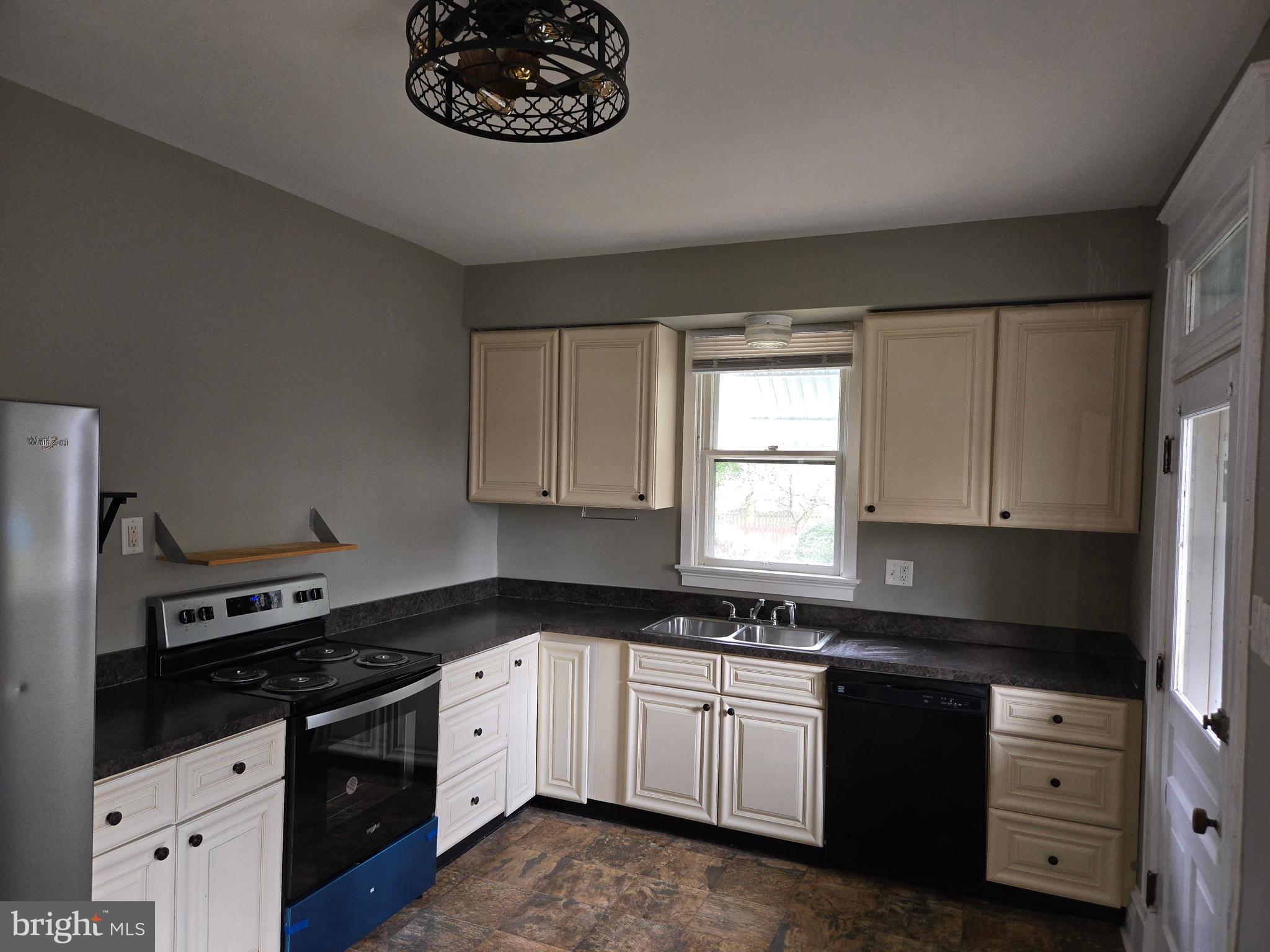 MECHANICSBURG BOROUGH - Residential Lease