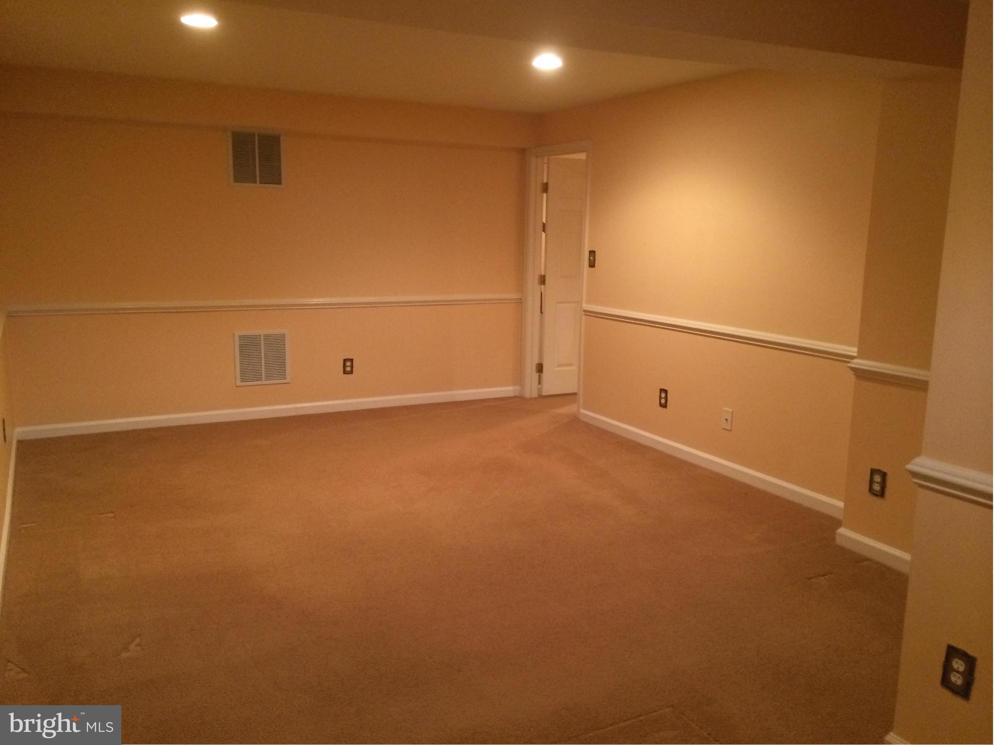 PORT POTOMAC - Residential Lease