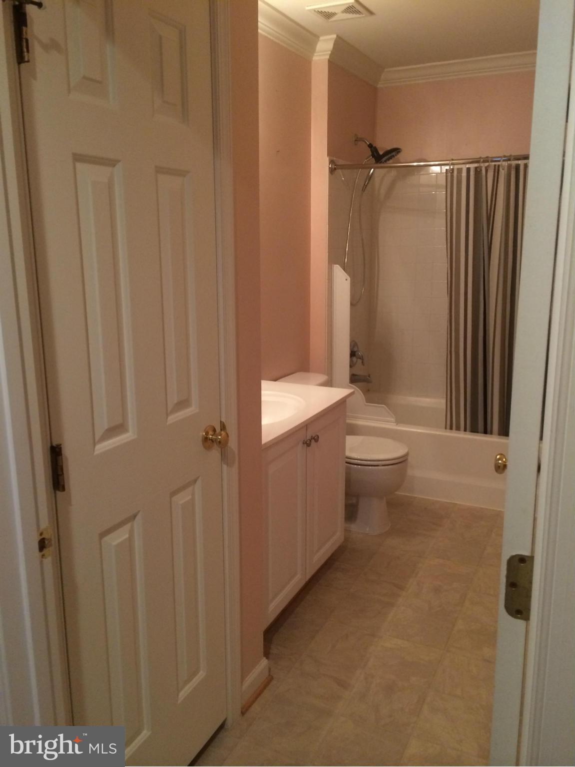 PORT POTOMAC - Residential Lease