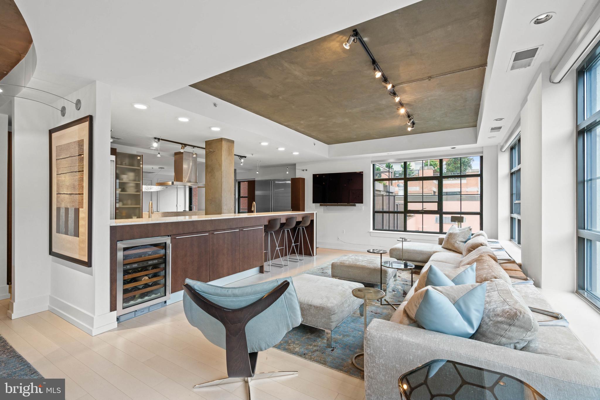 LOGAN CIRCLE - Residential