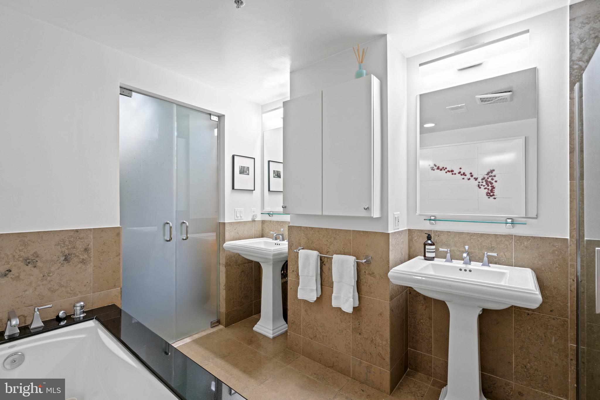 LOGAN CIRCLE - Residential