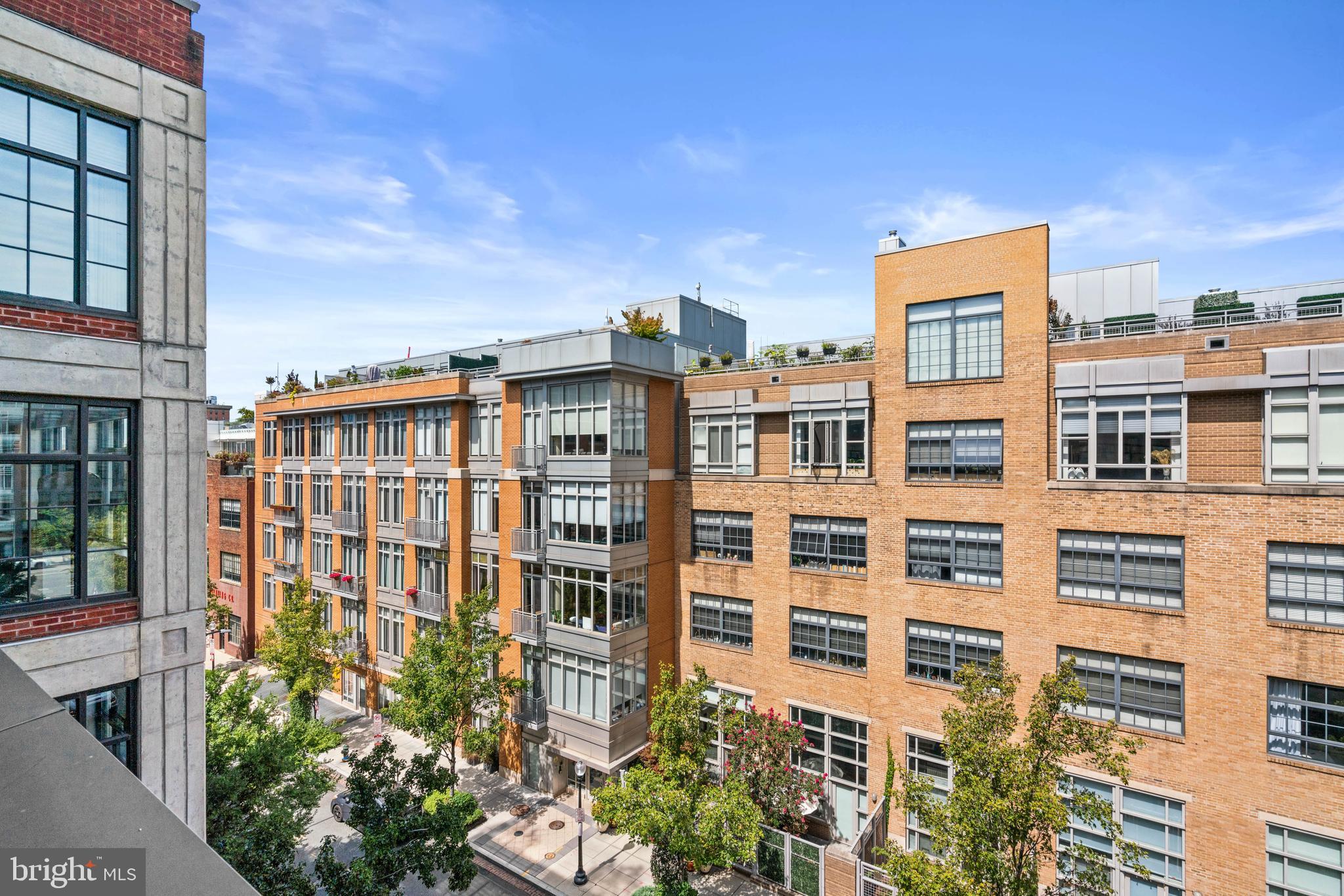 LOGAN CIRCLE - Residential