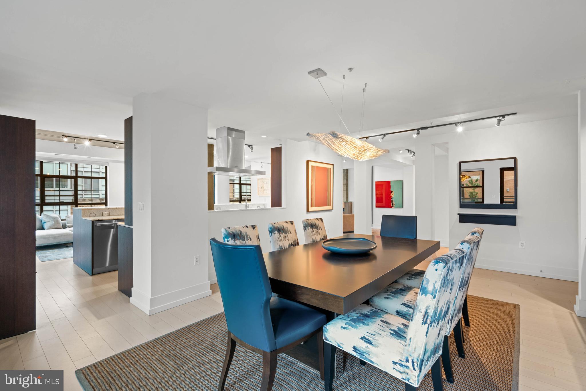 LOGAN CIRCLE - Residential