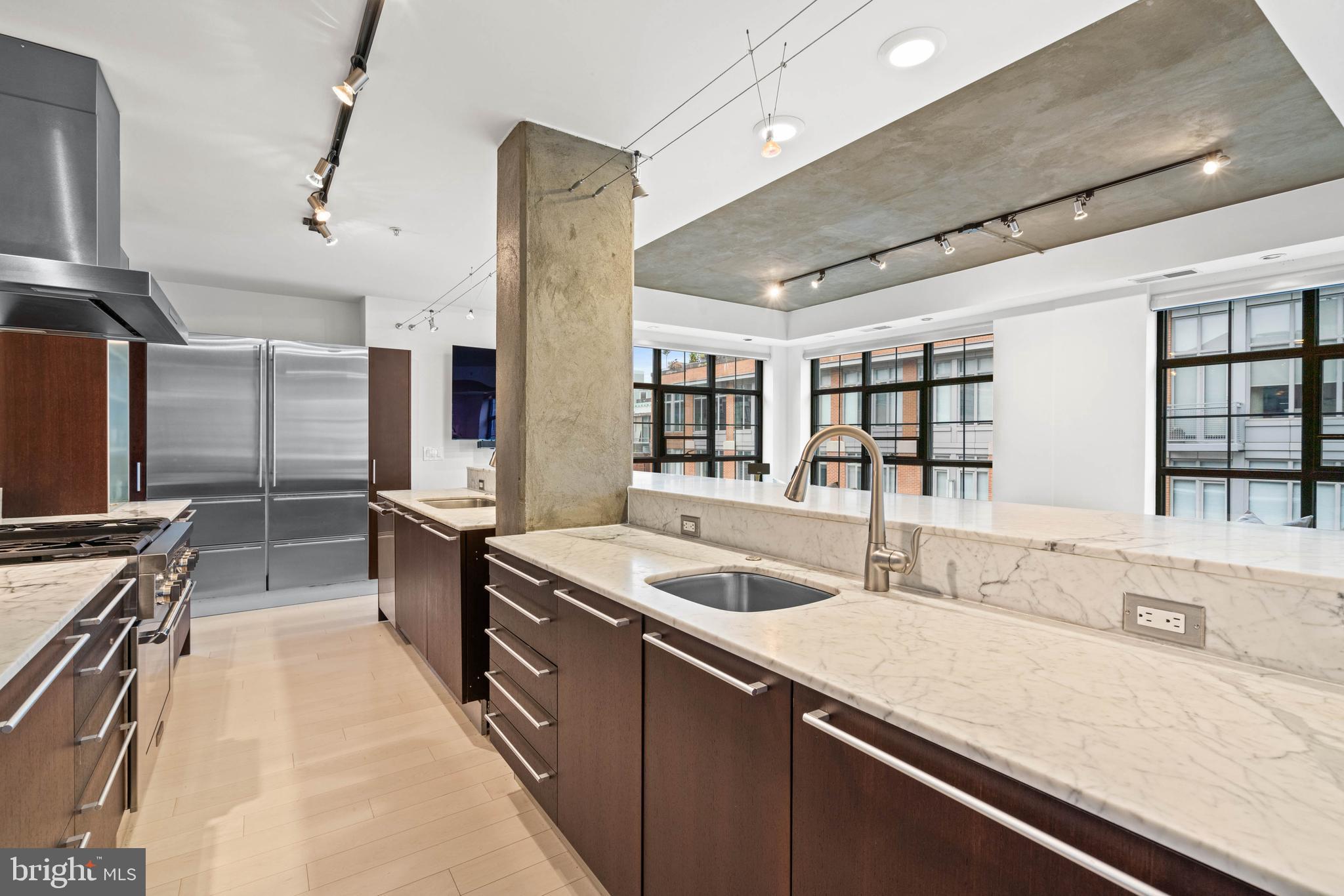 LOGAN CIRCLE - Residential