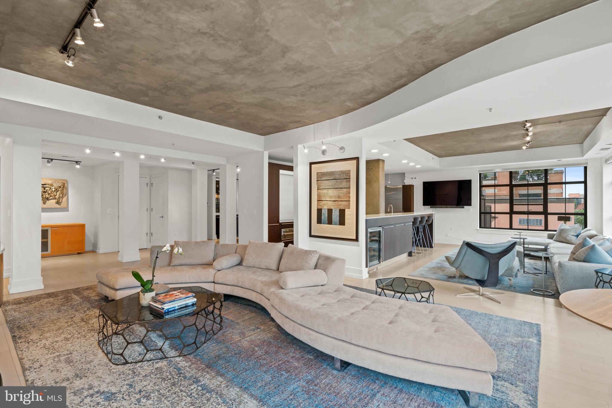 LOGAN CIRCLE - Residential