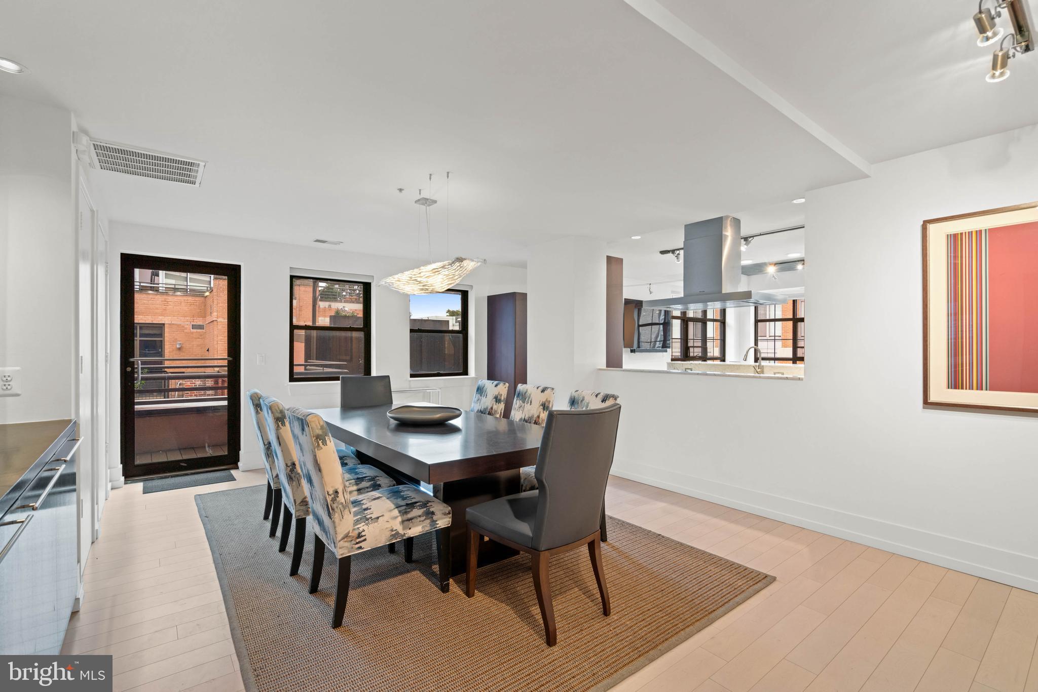 LOGAN CIRCLE - Residential