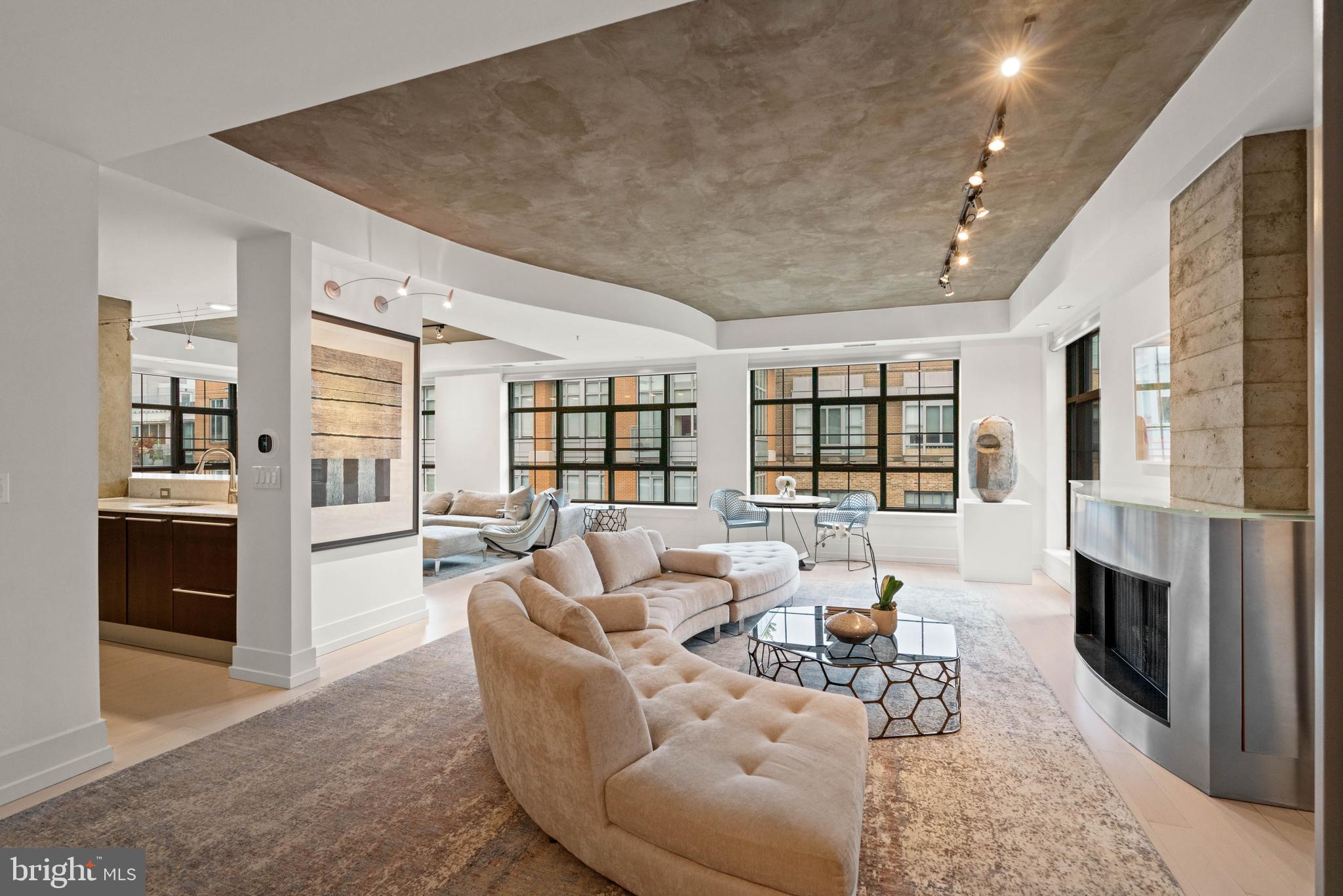 LOGAN CIRCLE - Residential