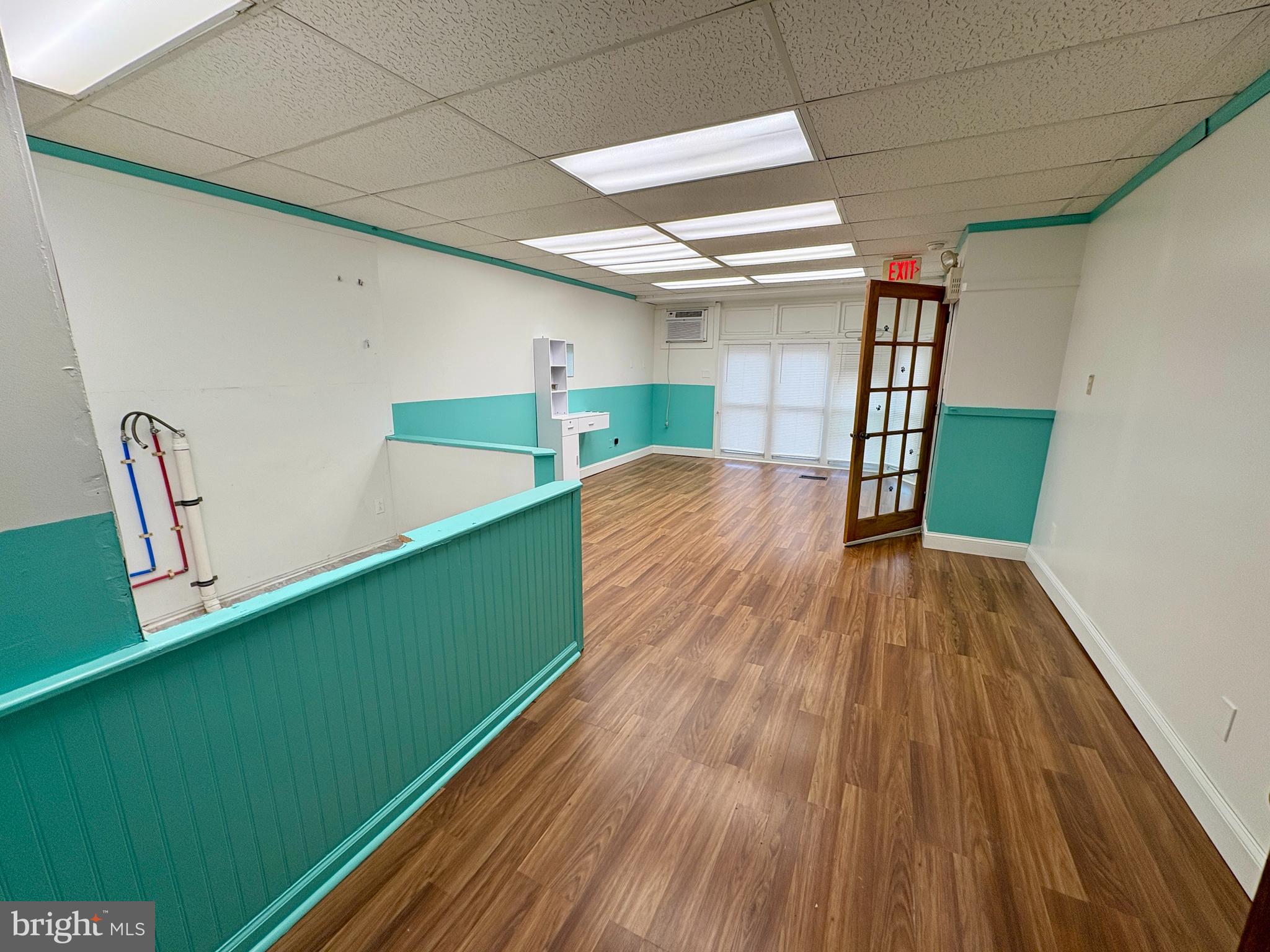 3002 N CENTRE STREET FIRST FLOOR OFFICE