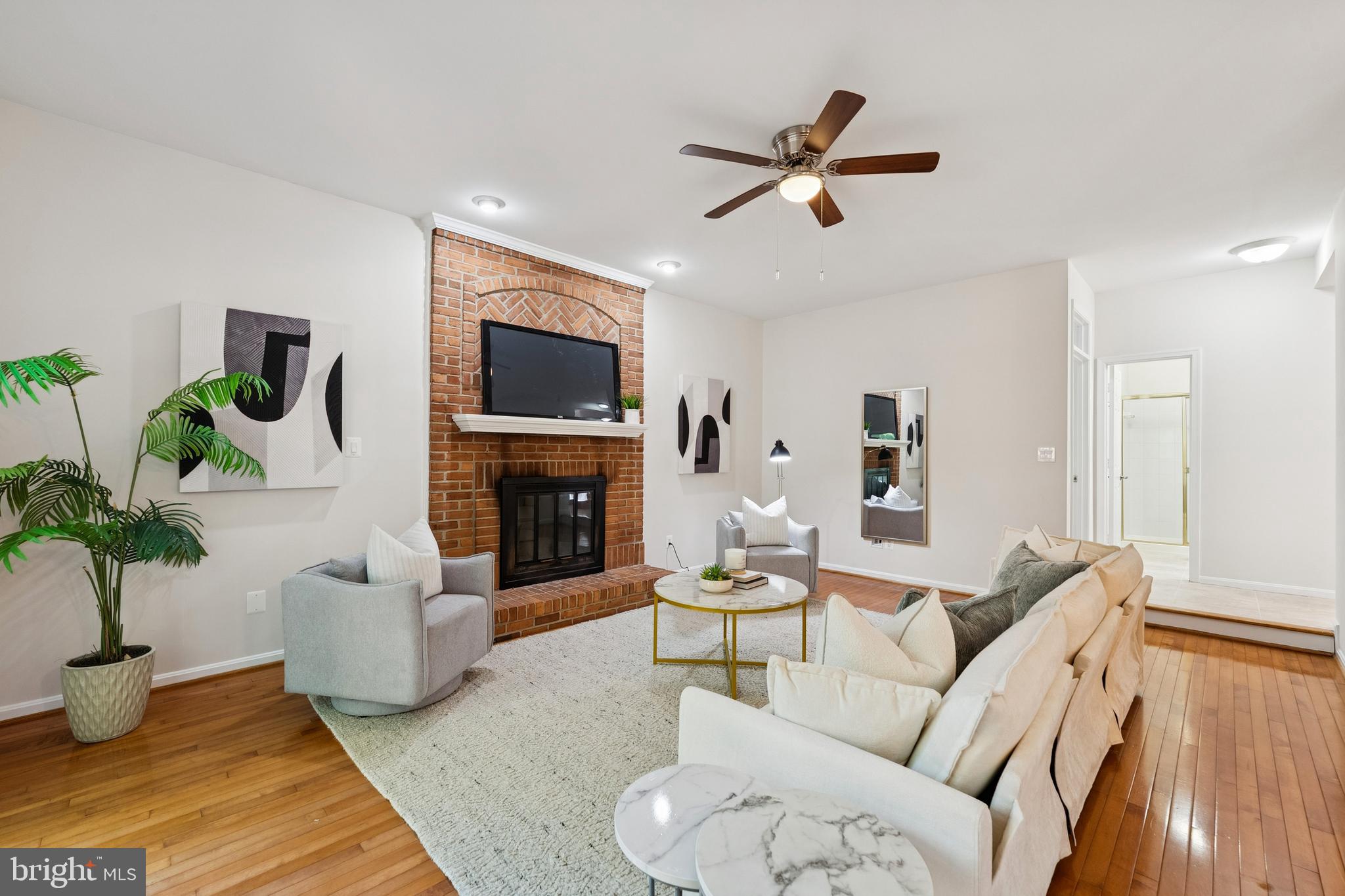 CROSSPOINTE - Residential Lease