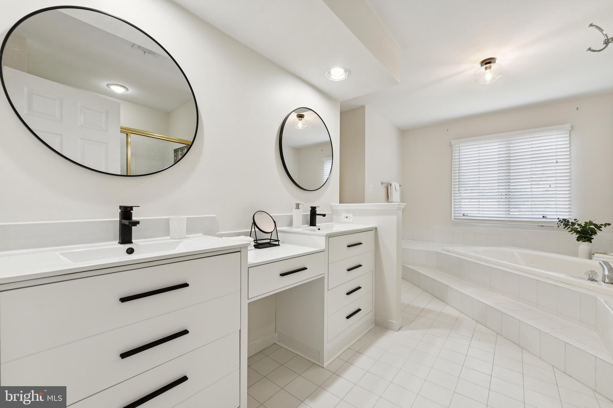 CROSSPOINTE - Residential Lease