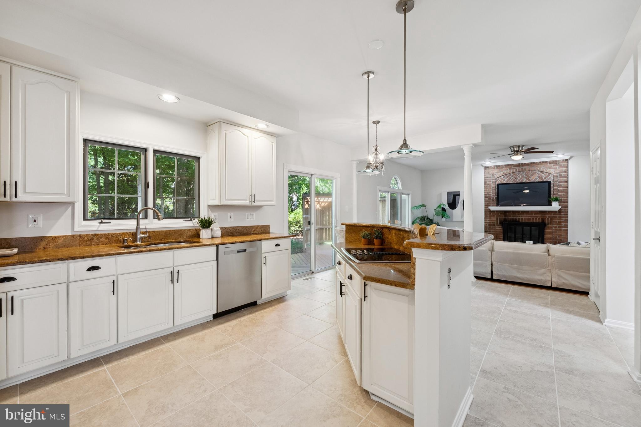 CROSSPOINTE - Residential Lease