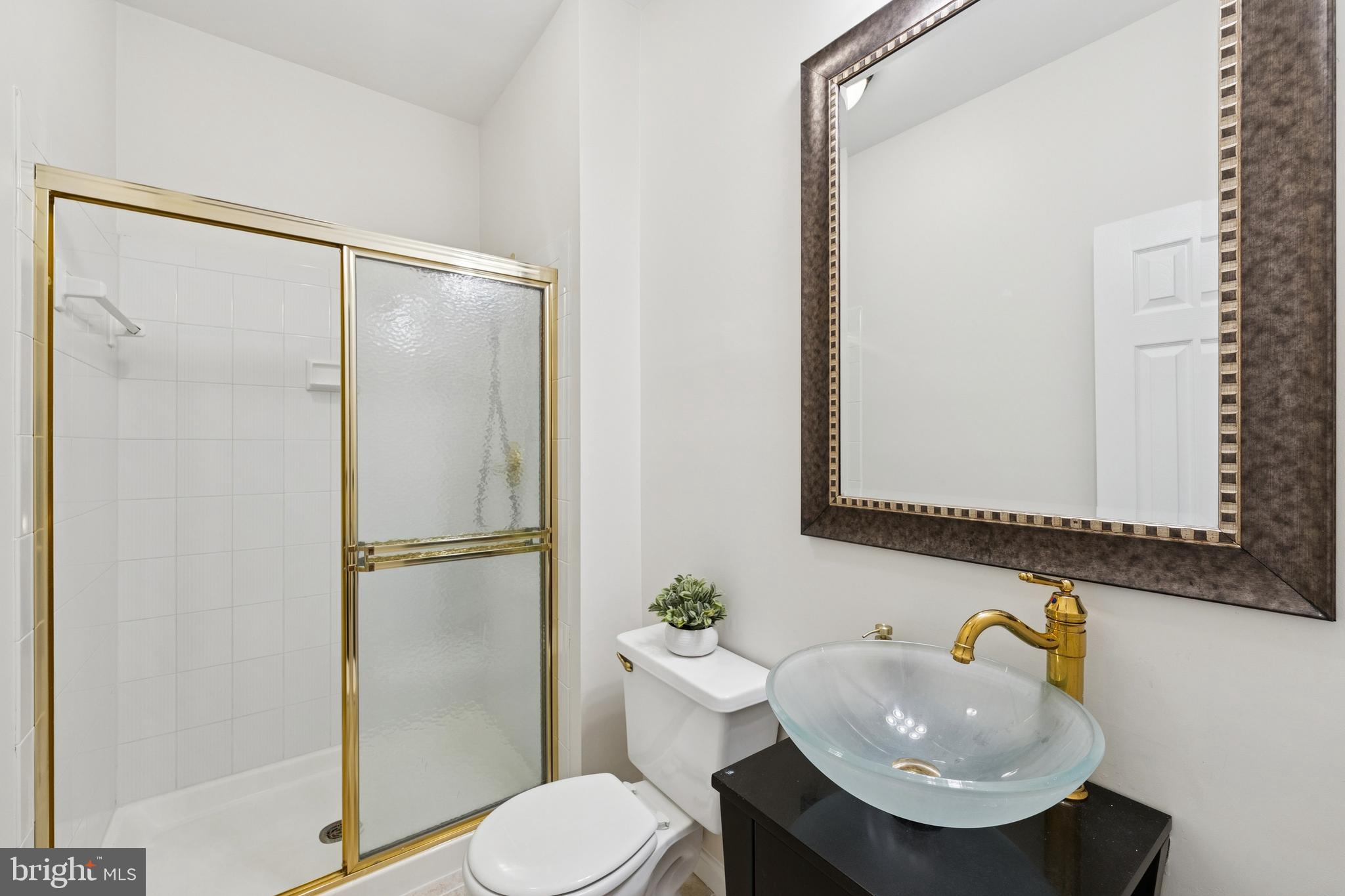 CROSSPOINTE - Residential Lease