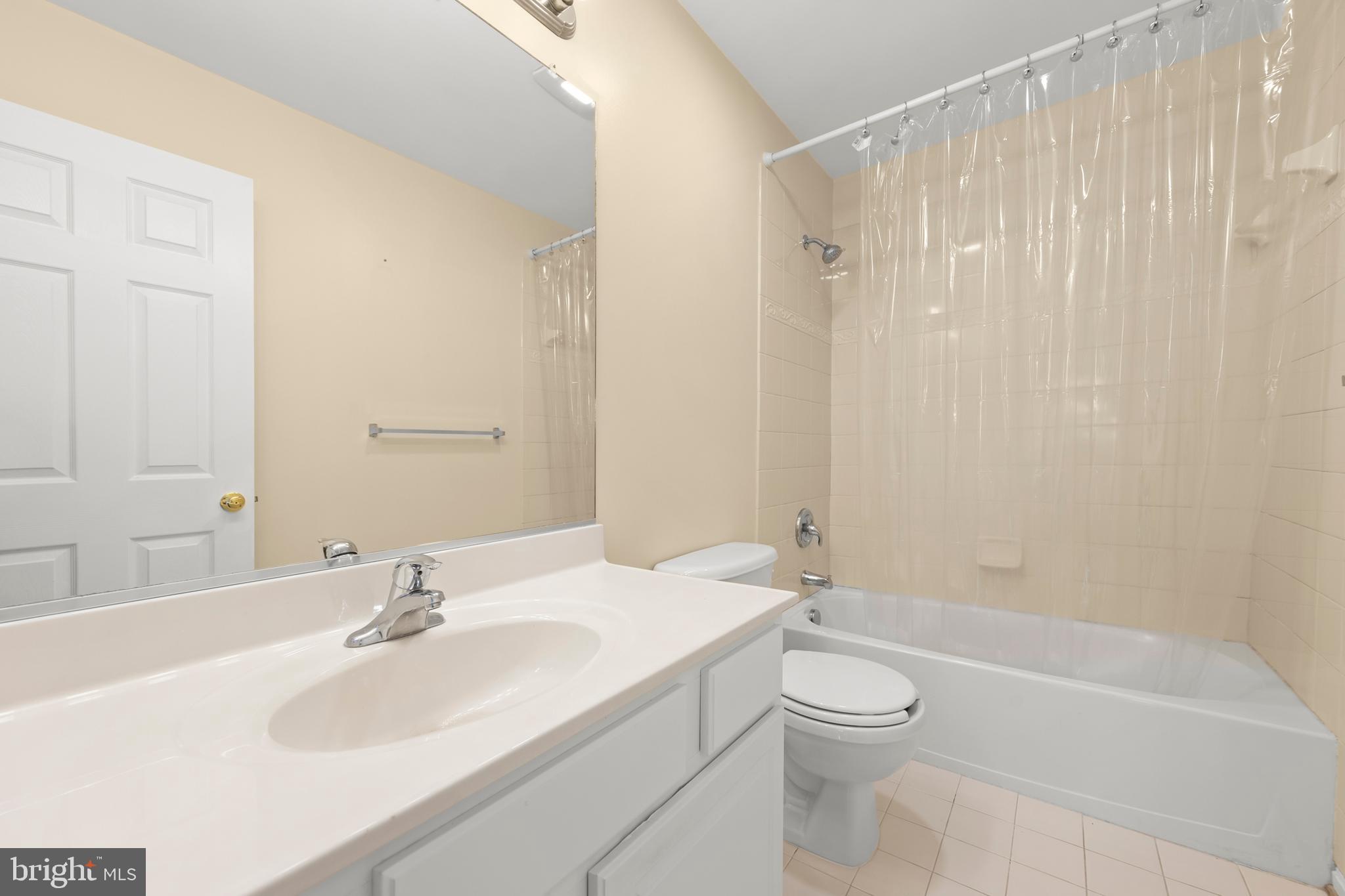 FIELDSTONE - Residential Lease