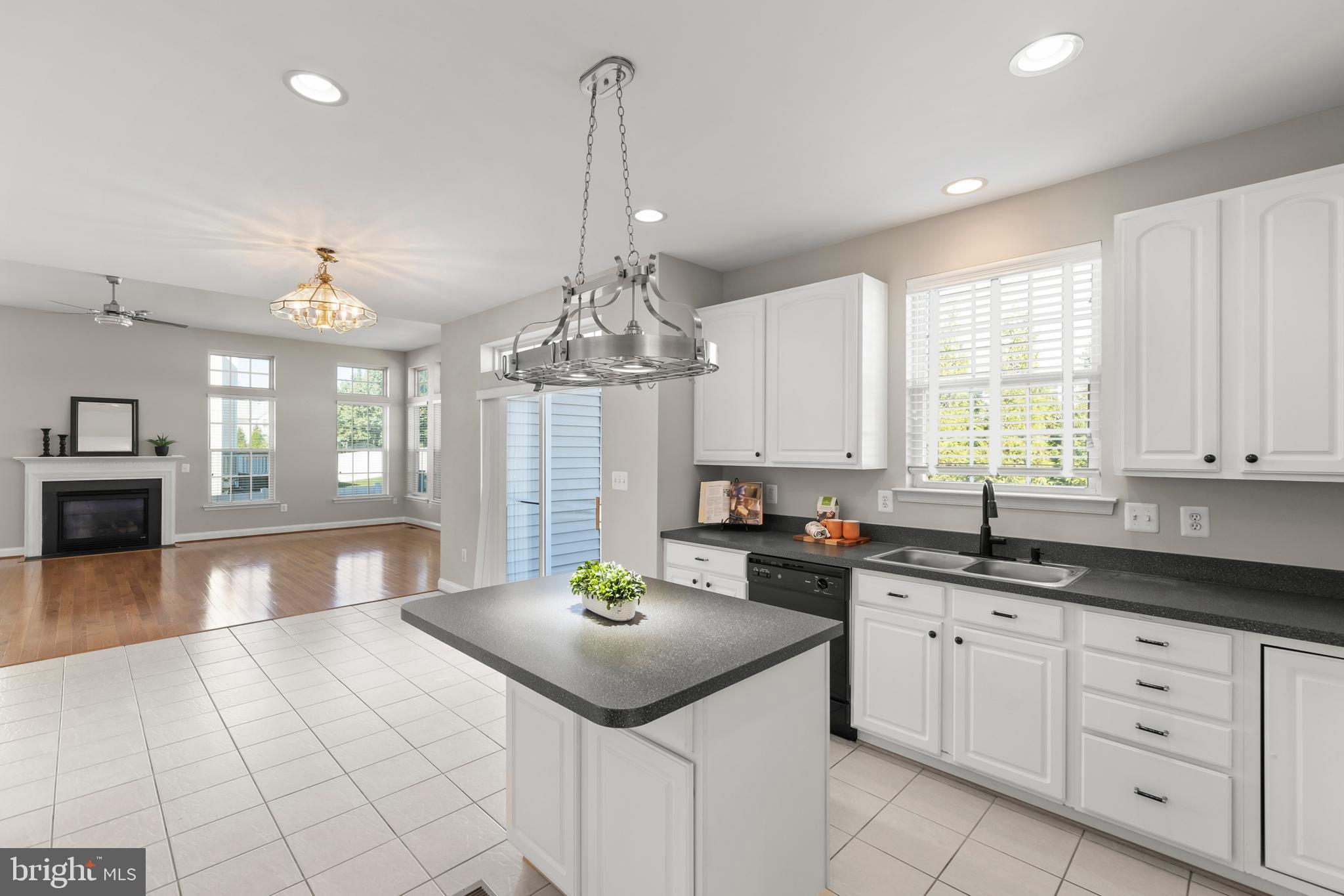 FIELDSTONE - Residential Lease