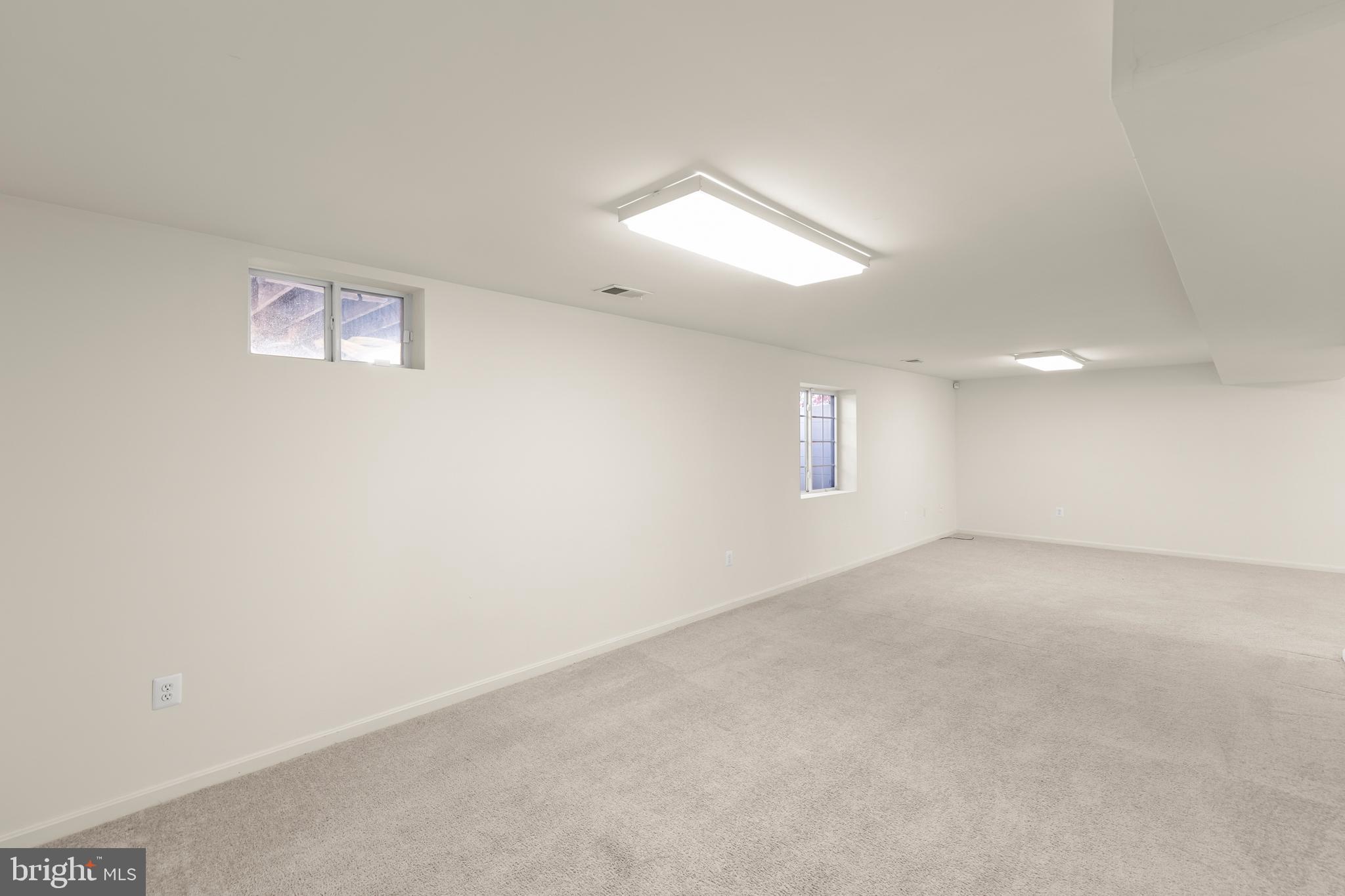 FIELDSTONE - Residential Lease