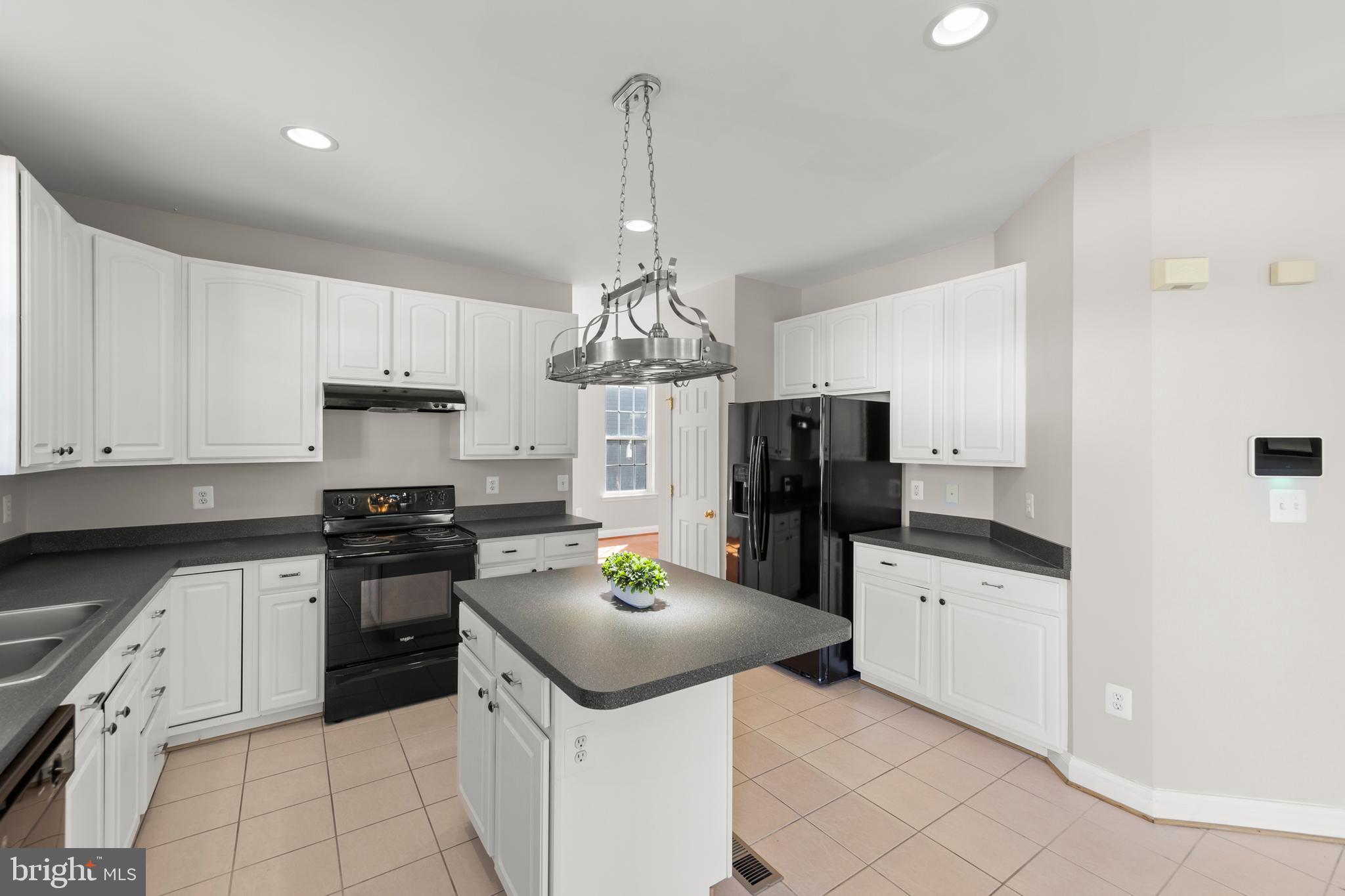 FIELDSTONE - Residential Lease