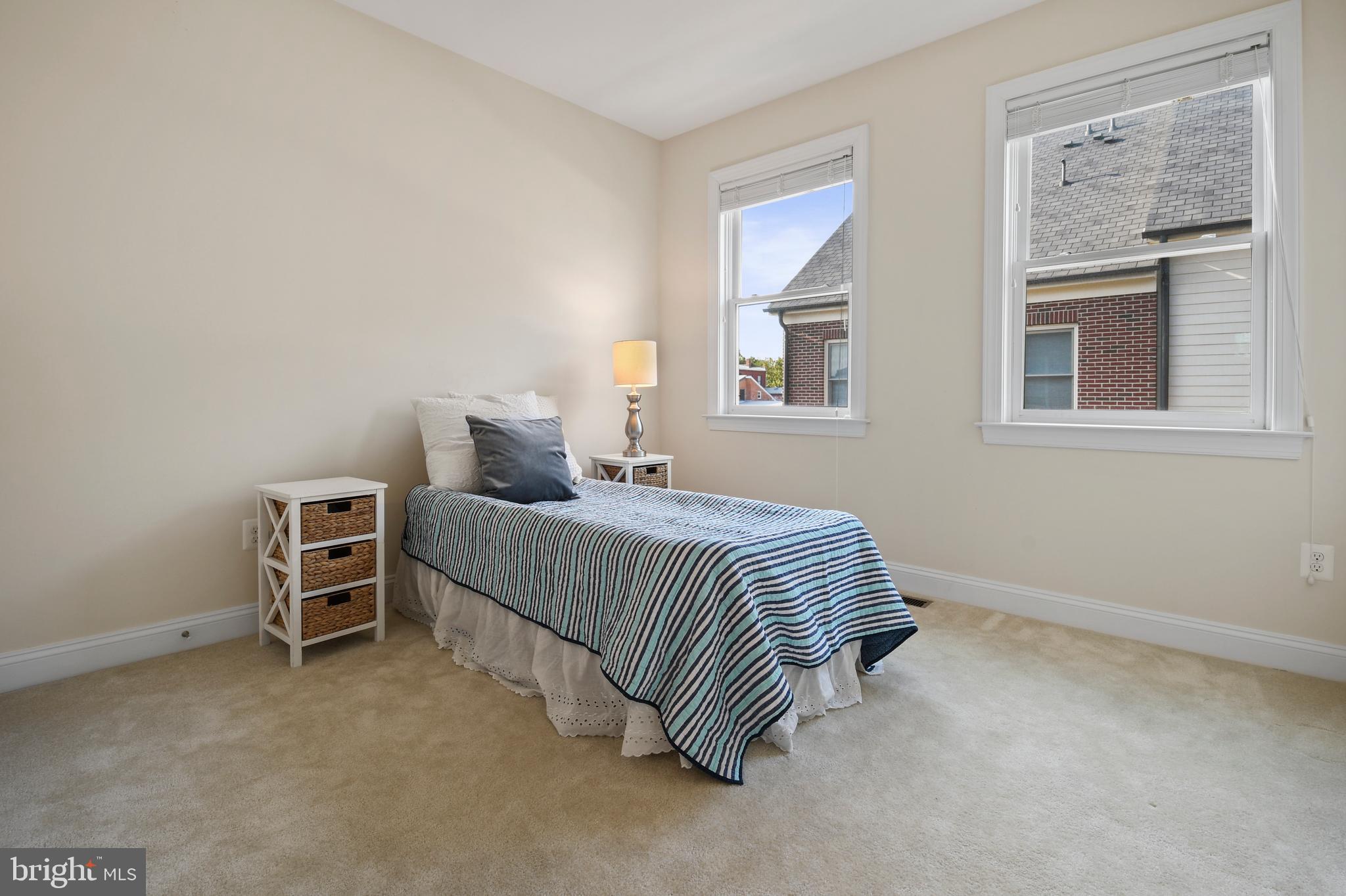 MAXWELL SQUARE - Residential