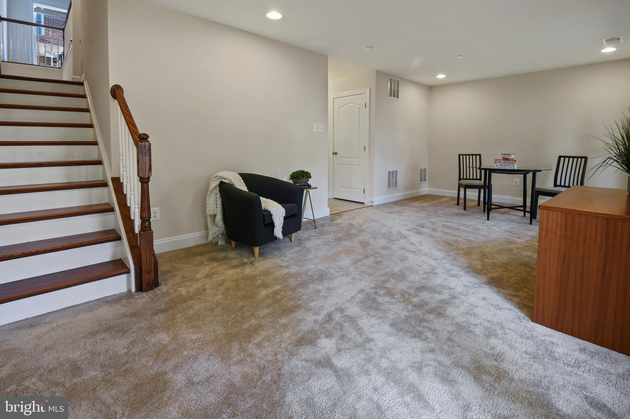 MAXWELL SQUARE - Residential