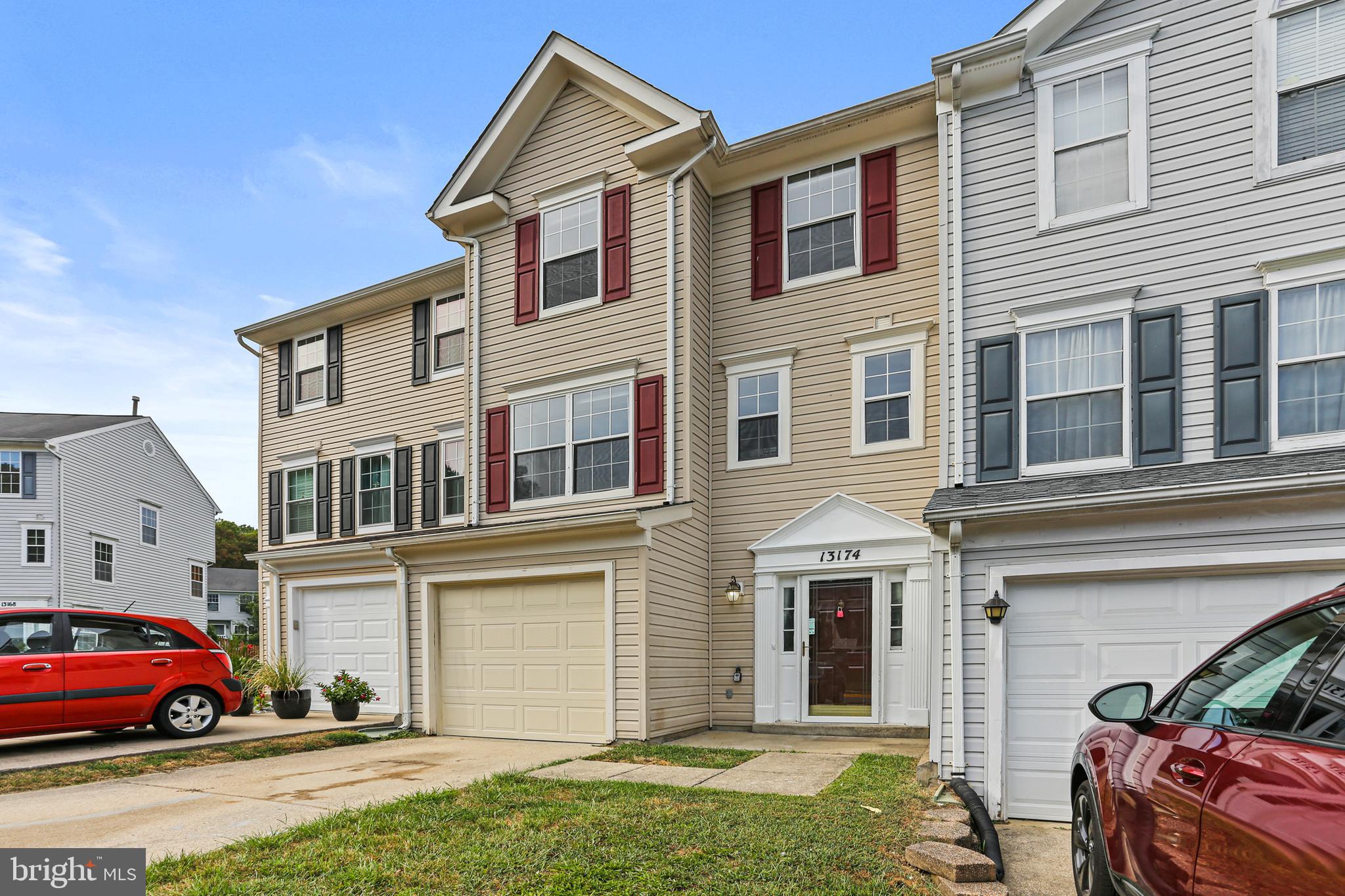 KINGS GRANT - Residential