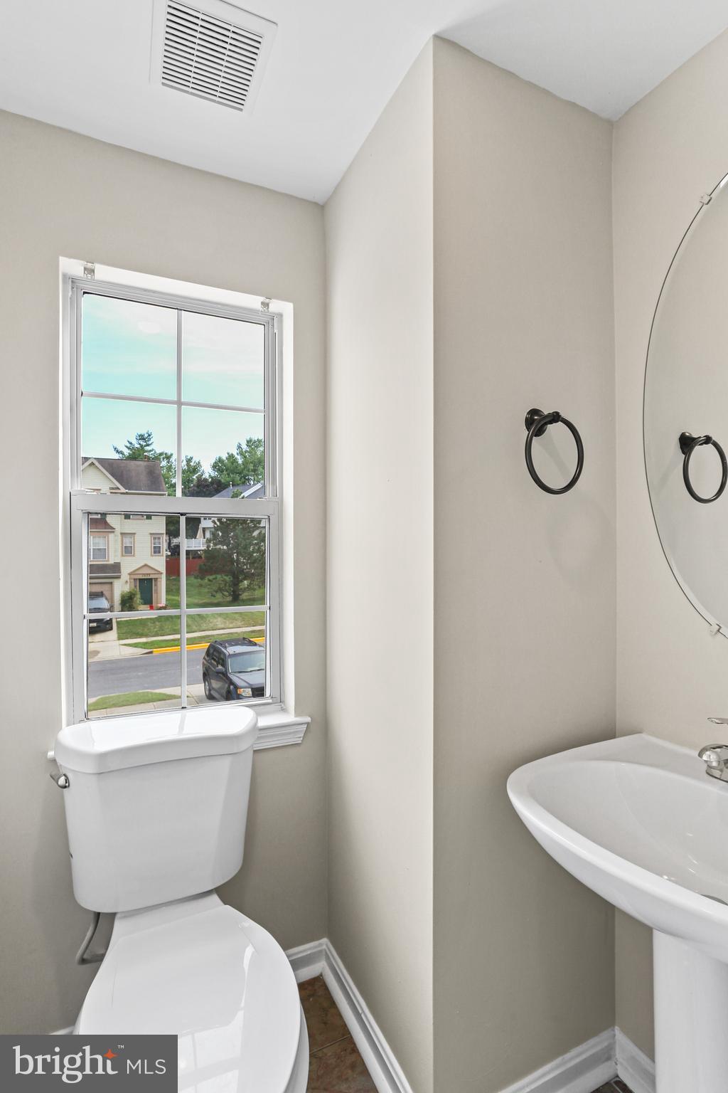 KINGS GRANT - Residential