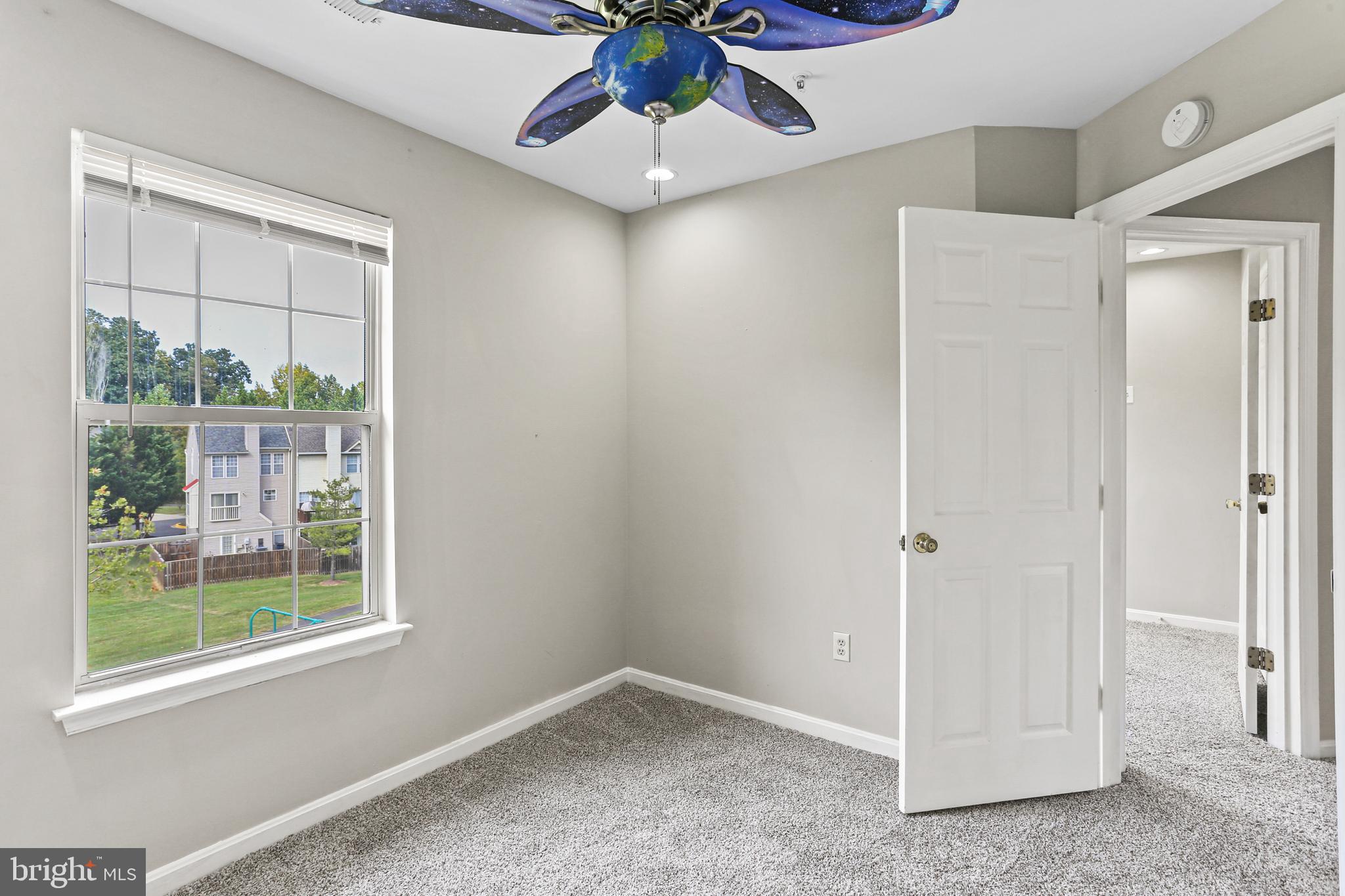 KINGS GRANT - Residential