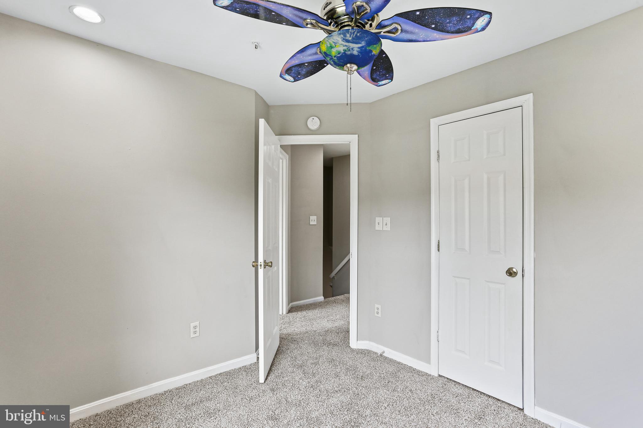 KINGS GRANT - Residential