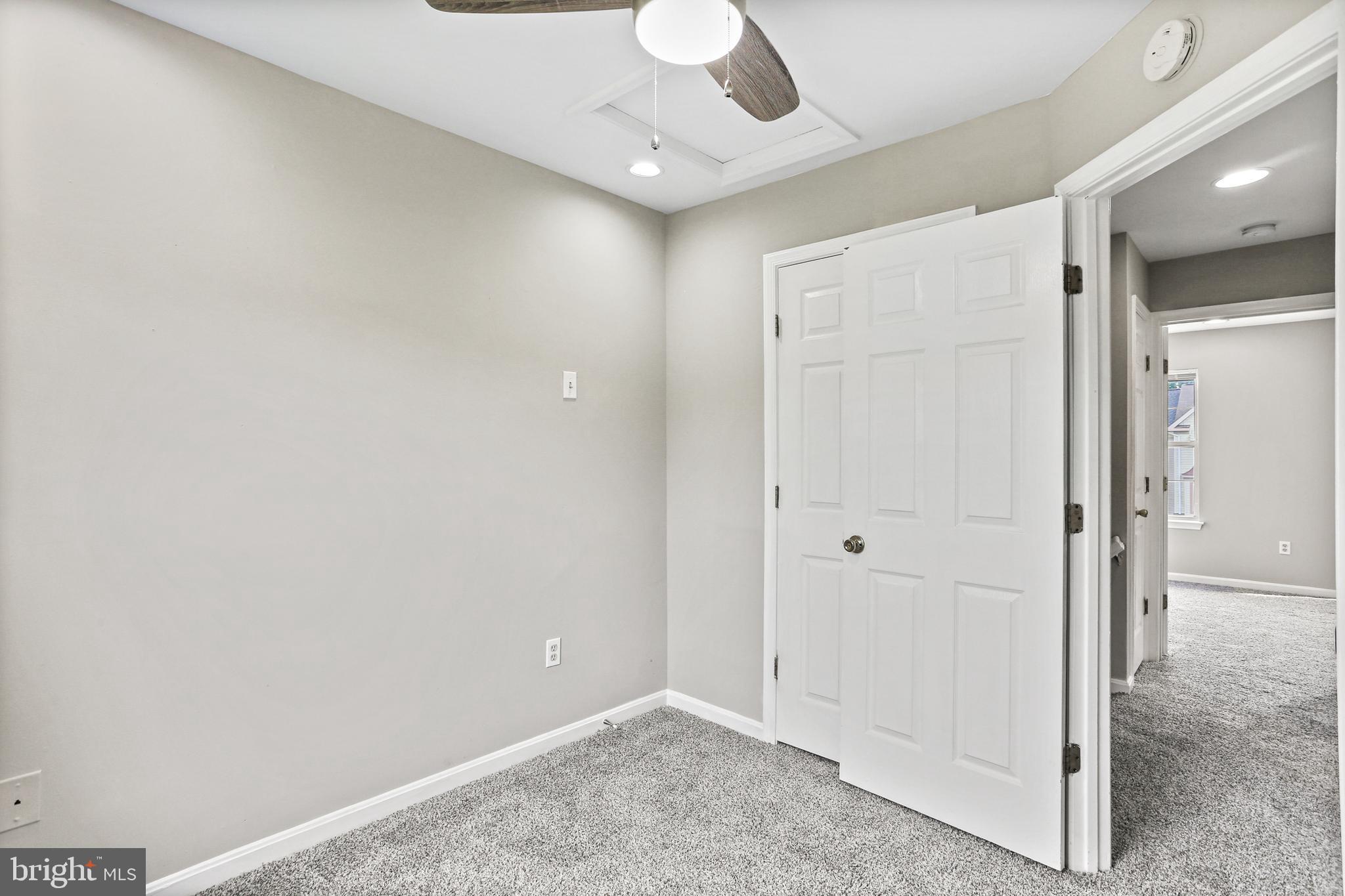 KINGS GRANT - Residential