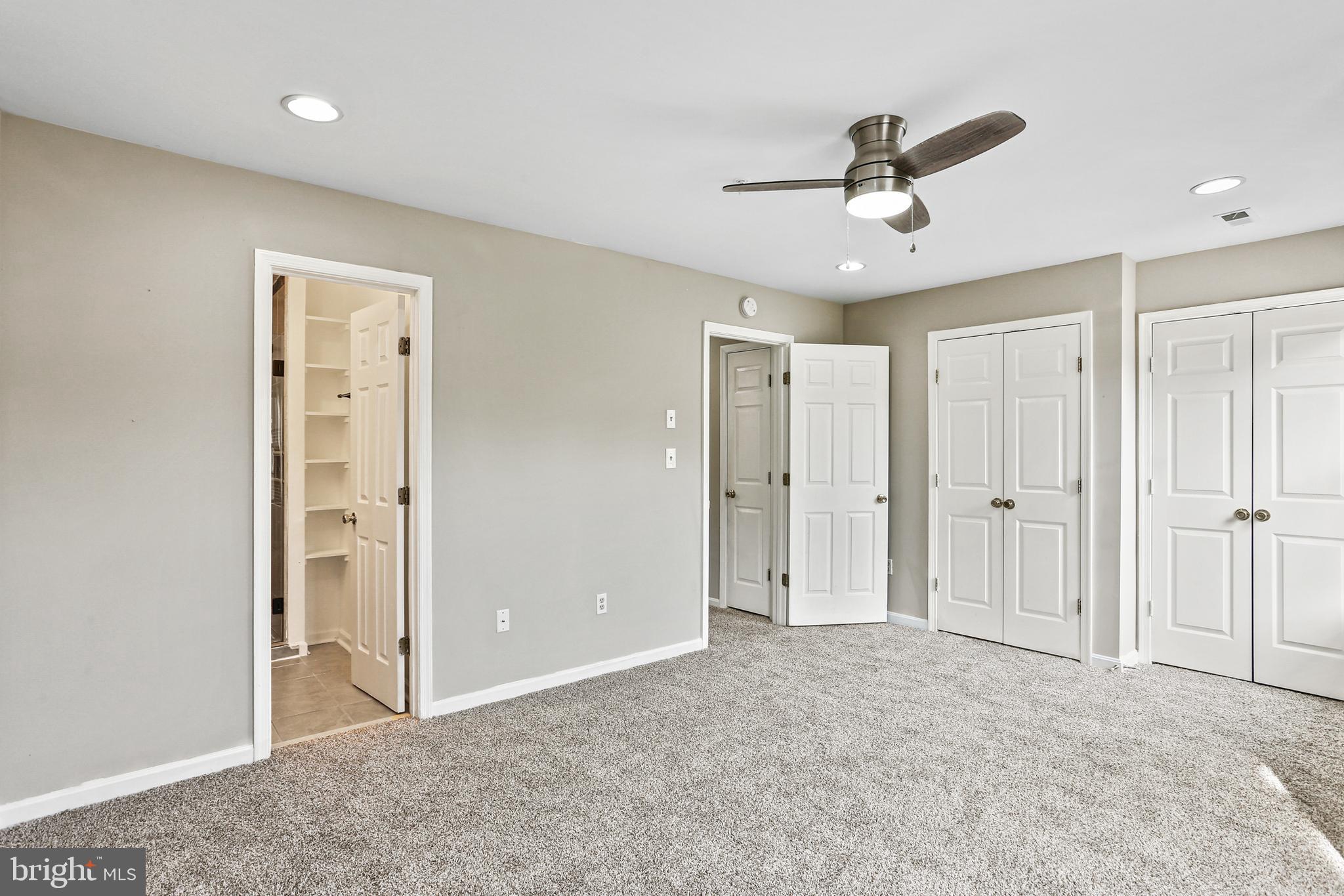 KINGS GRANT - Residential