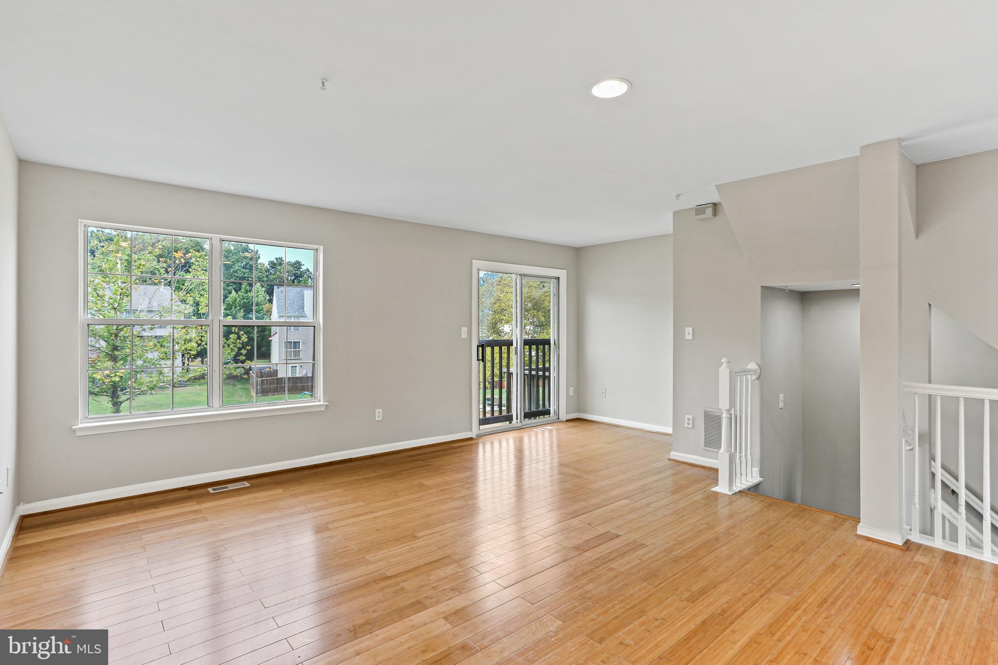 KINGS GRANT - Residential