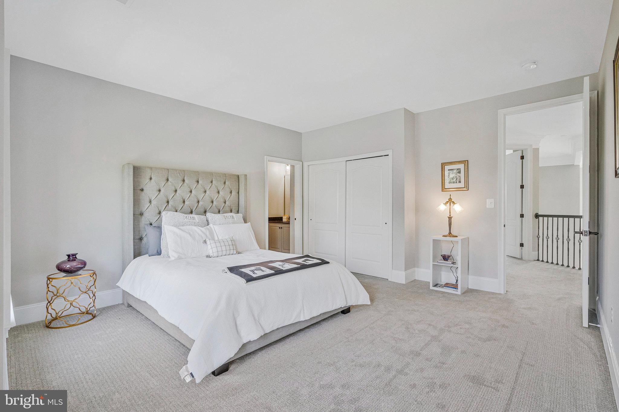 WATERFORD - Residential