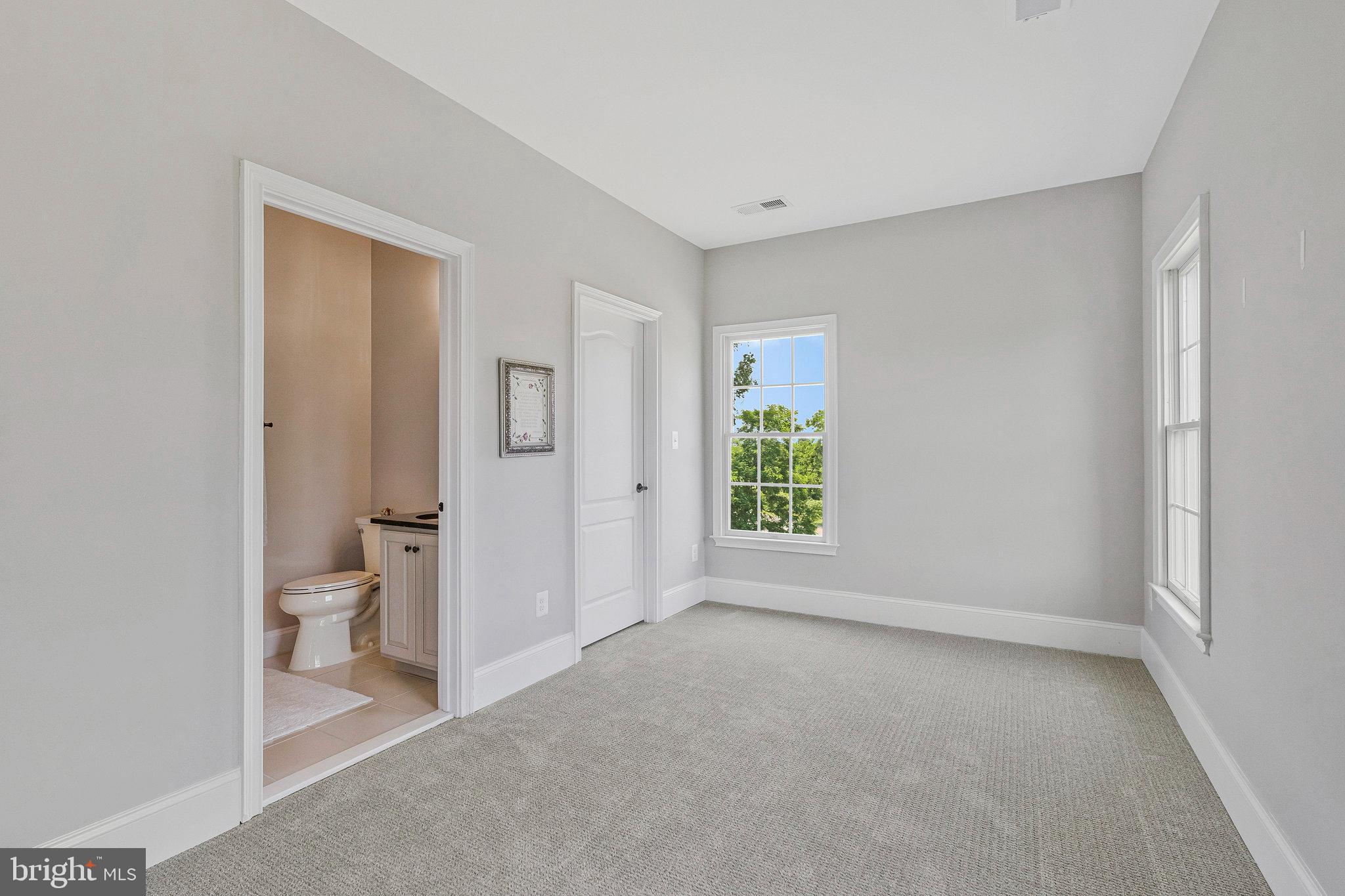 WATERFORD - Residential