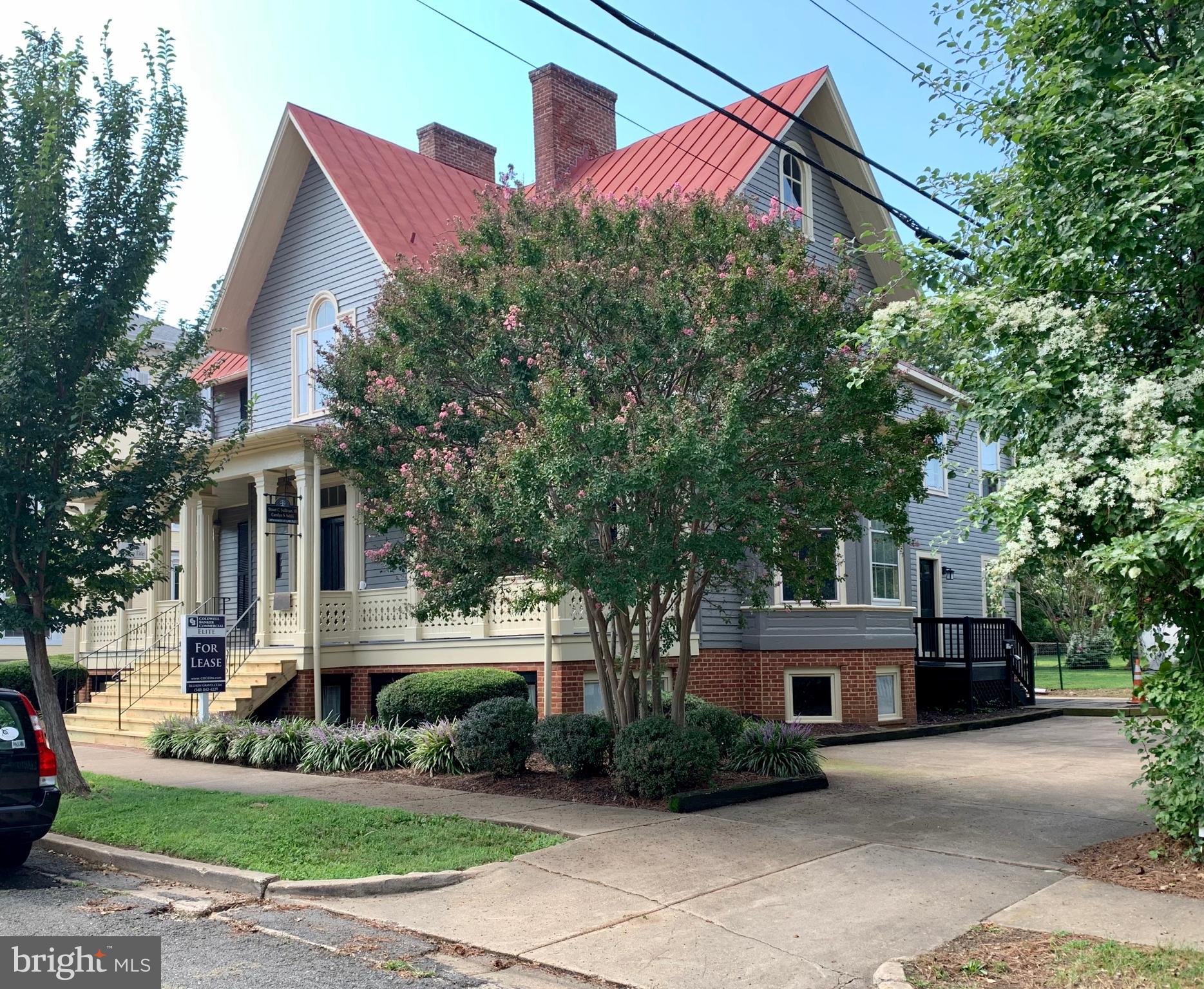 DOWNTOWN FREDERICKSBURG - Residential Lease