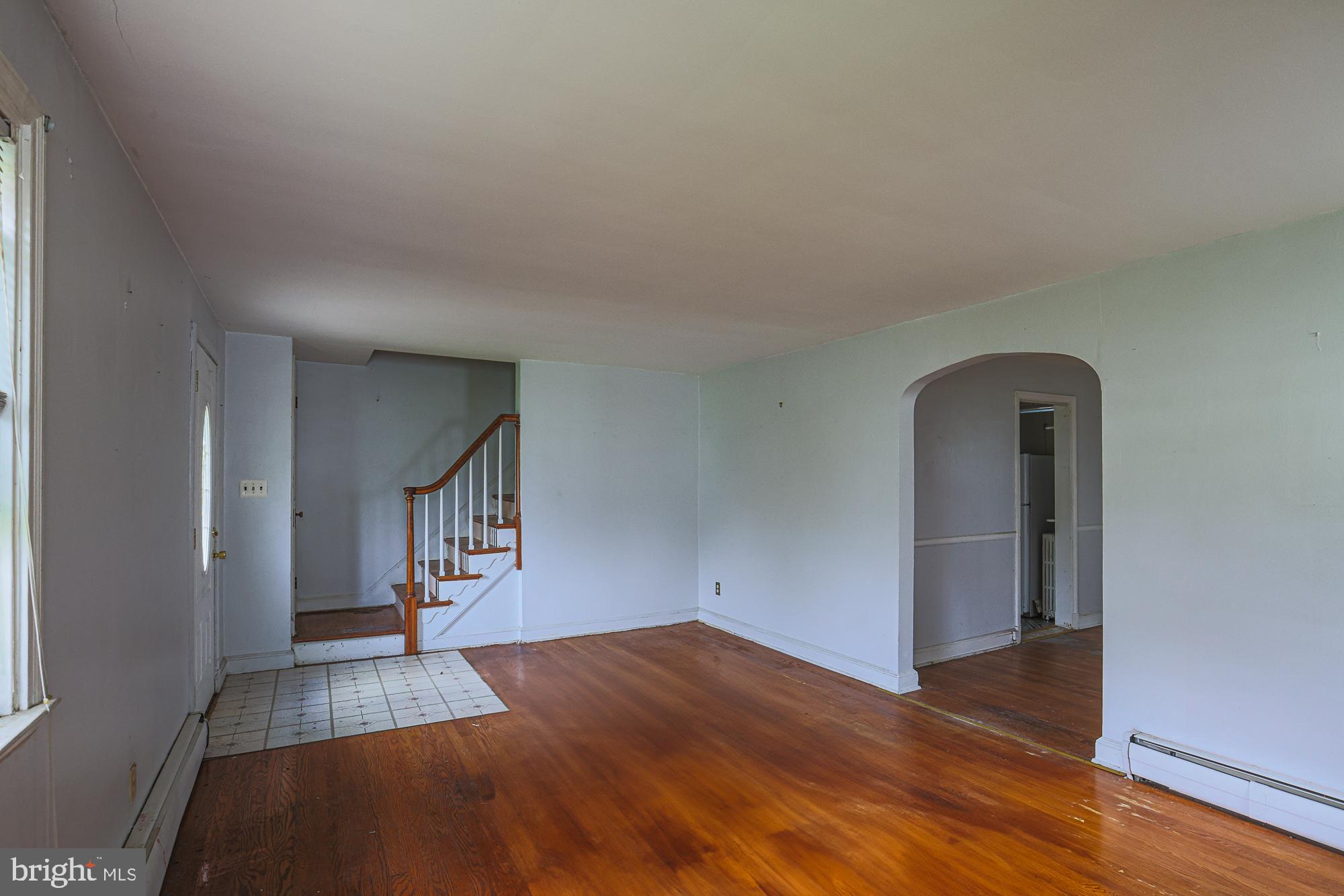 ROCKLEIGH COURT - Residential