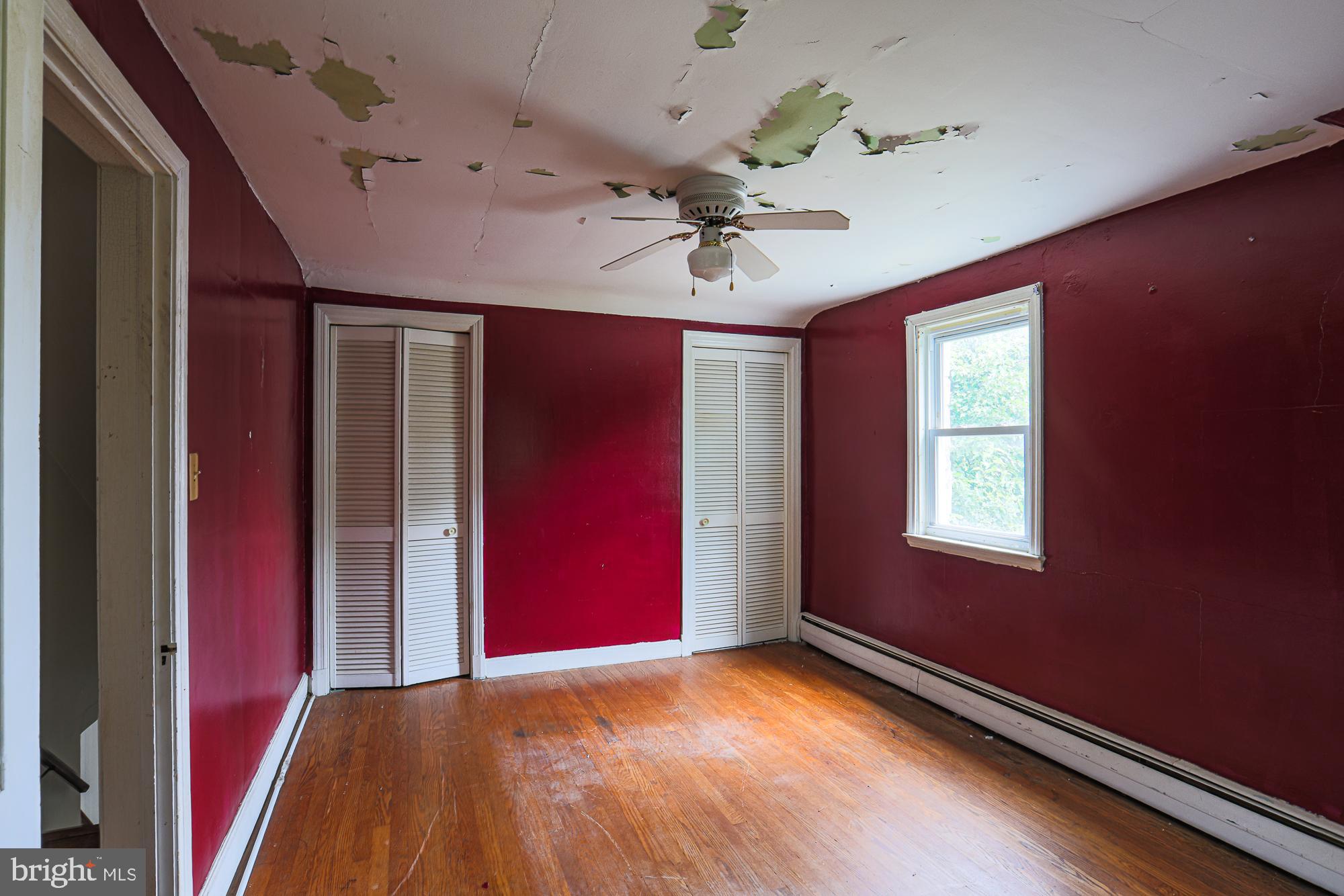 ROCKLEIGH COURT - Residential