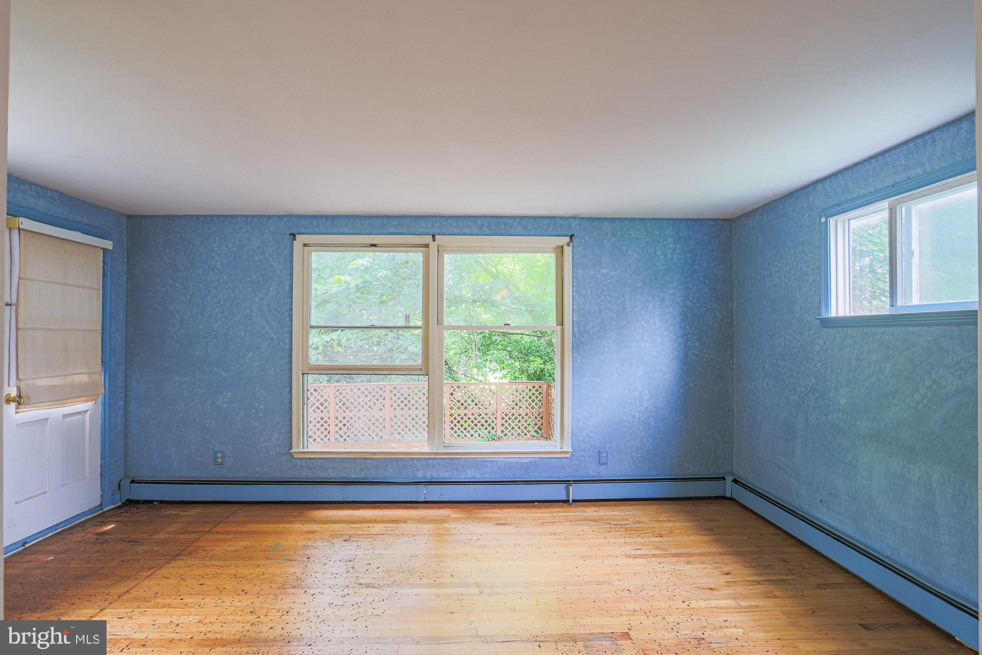 ROCKLEIGH COURT - Residential