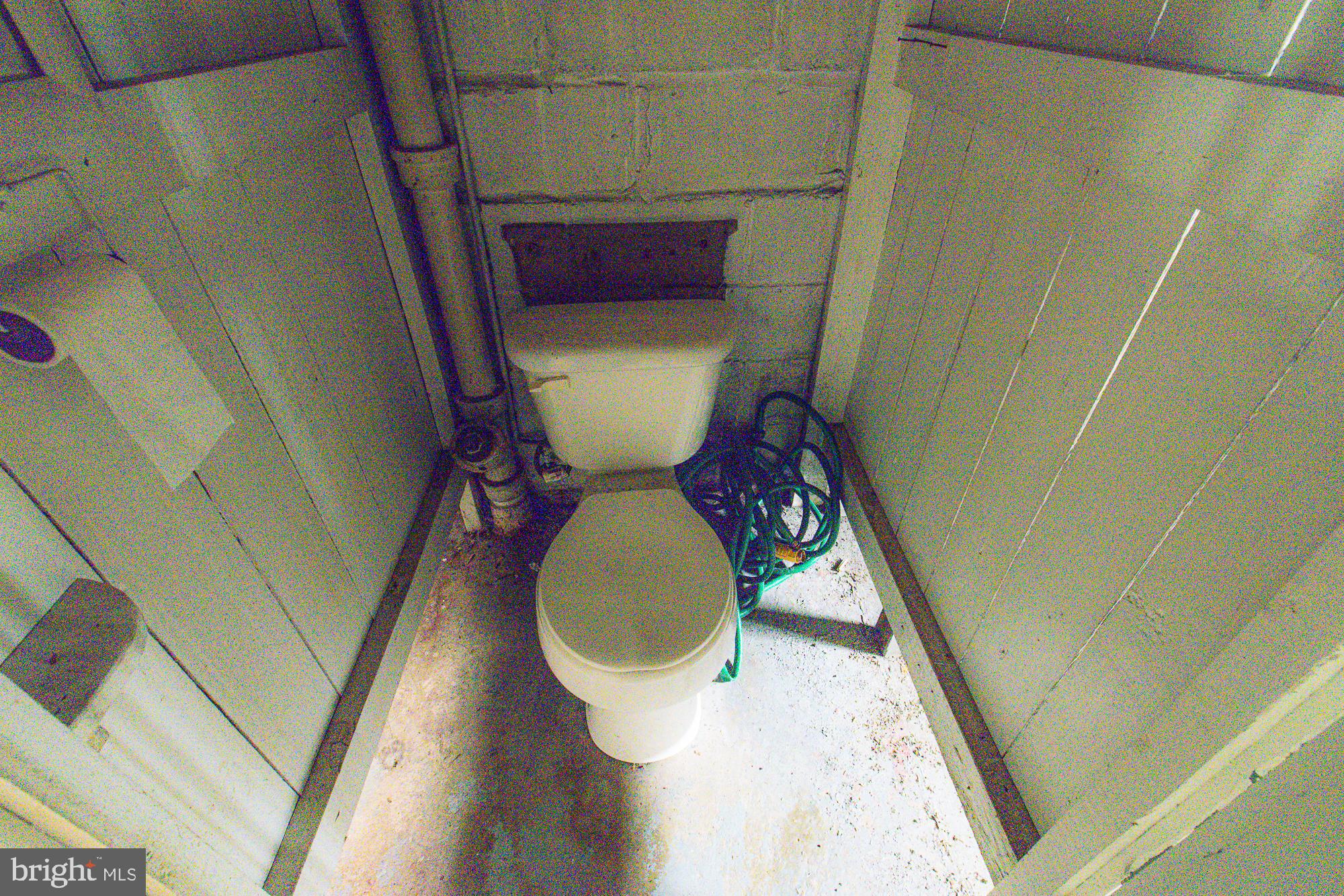 ROCKLEIGH COURT - Residential