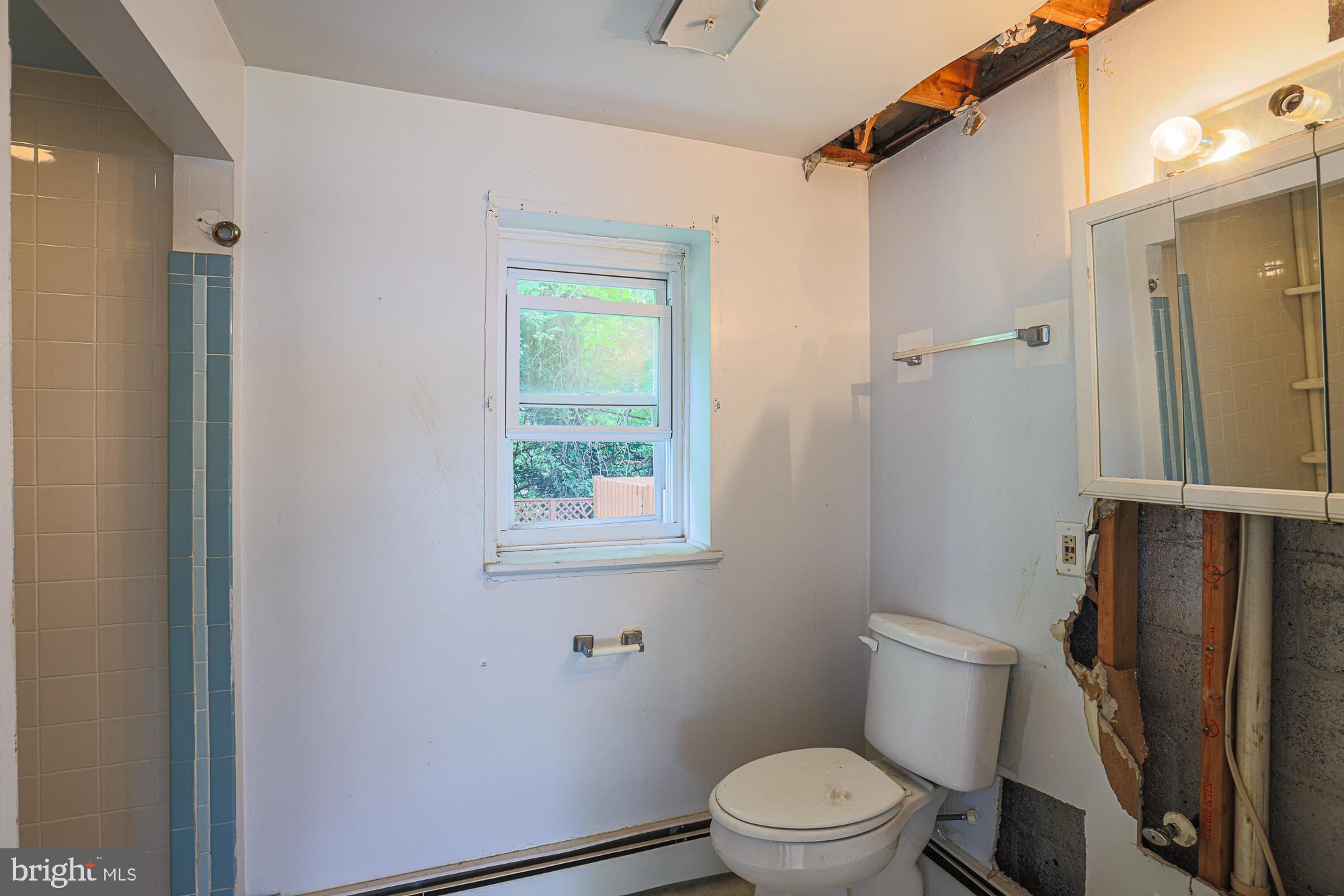 ROCKLEIGH COURT - Residential